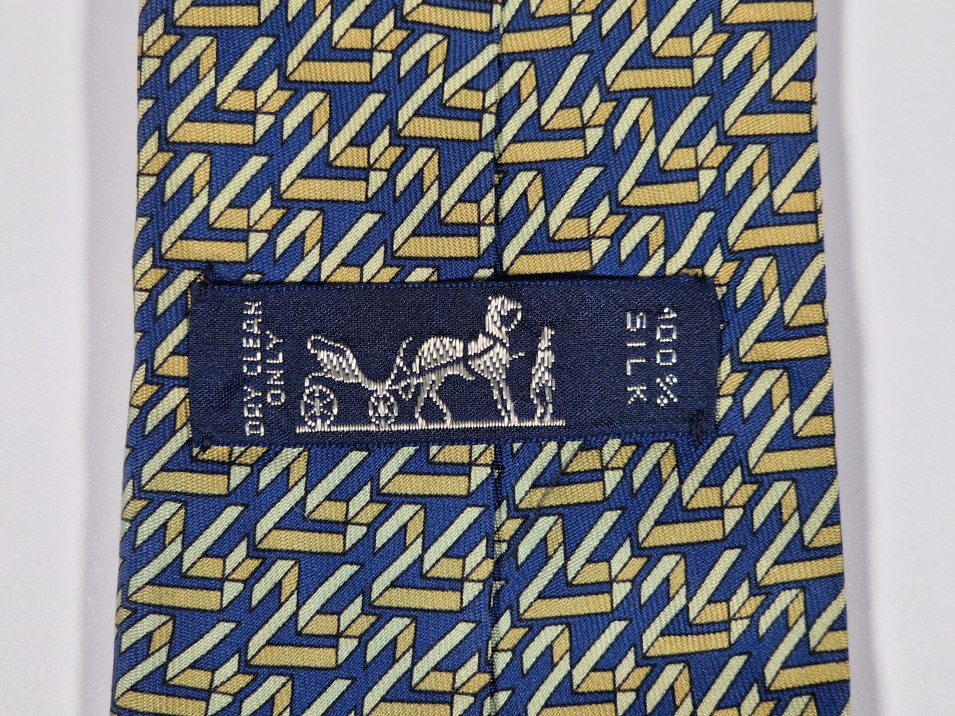 Hermés 7263 MA "Le Mans" Tie
