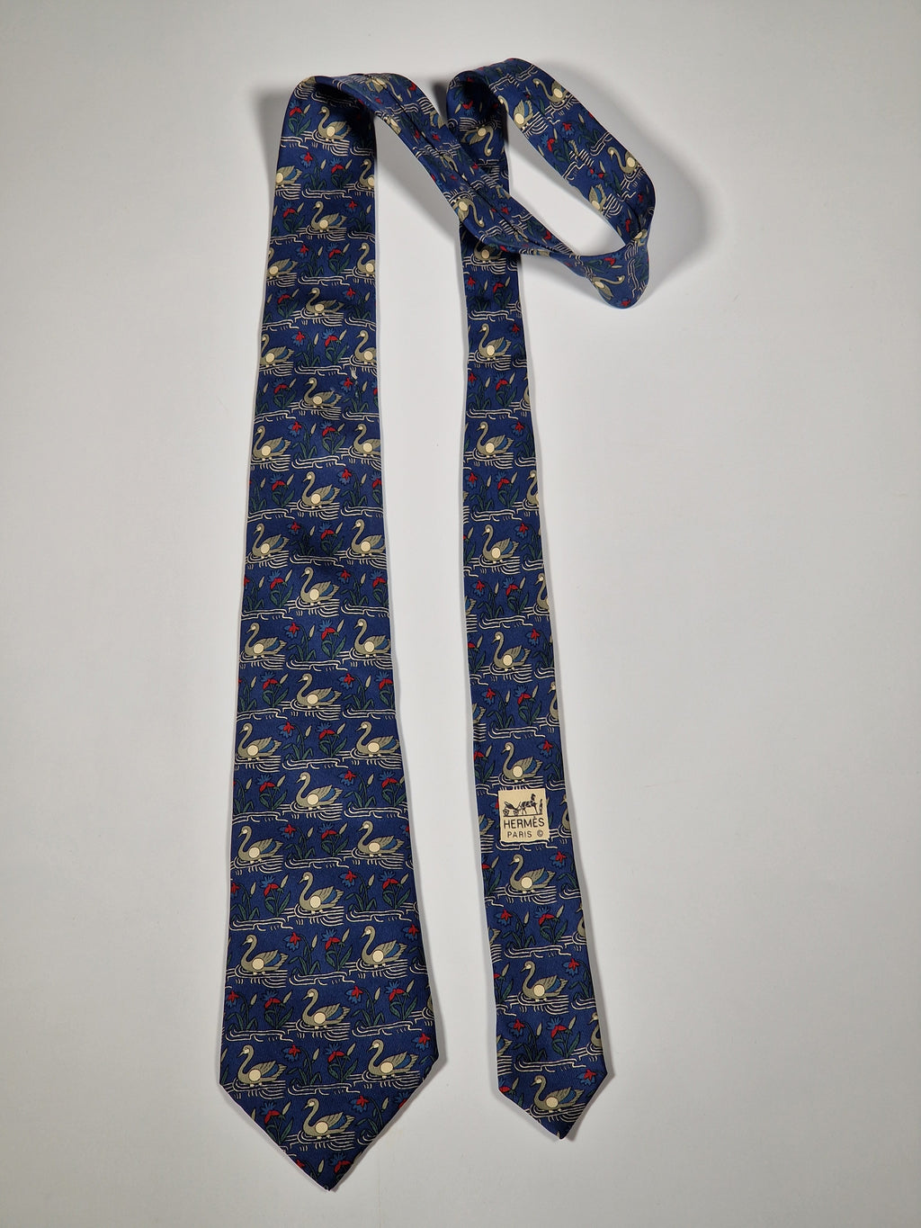 Hermès silk tie blue swan pattern 7285 MA