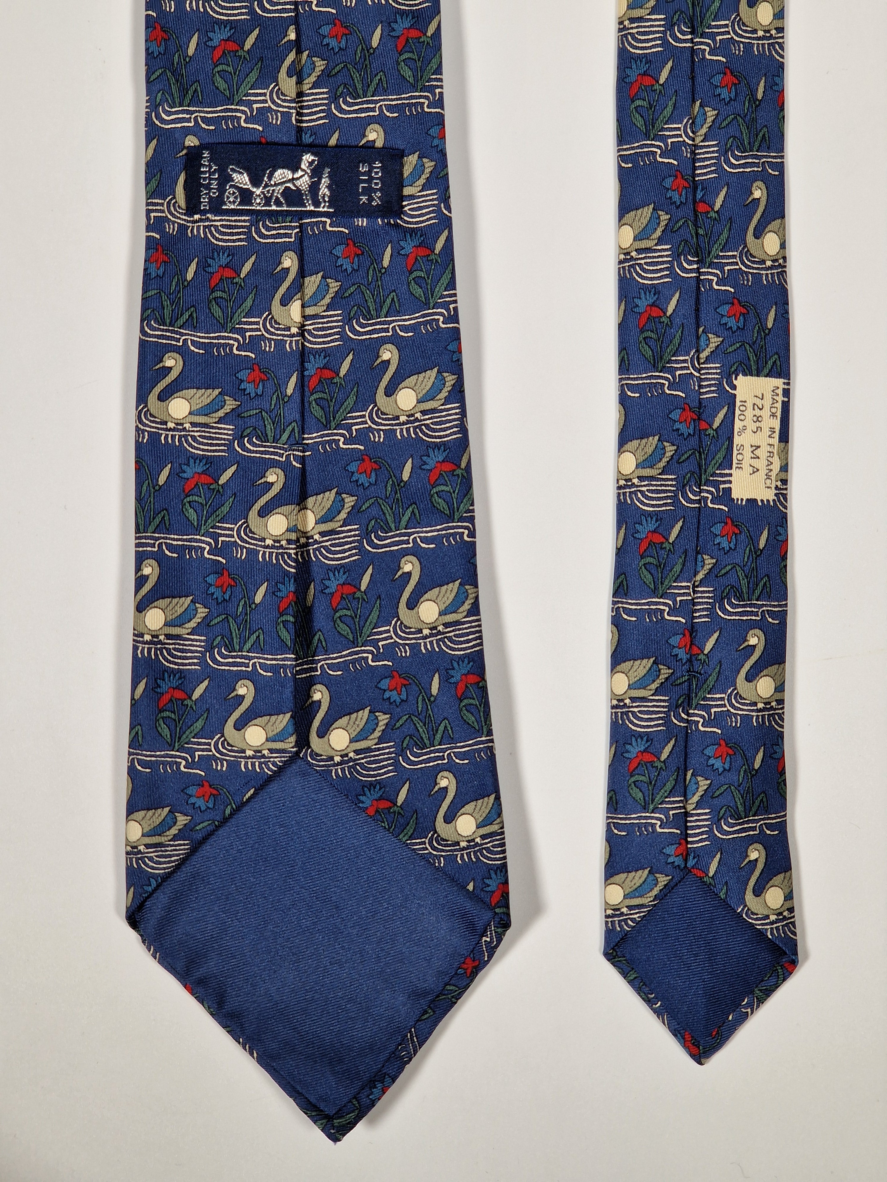 Hermès silk tie blue swan pattern 7285 MA