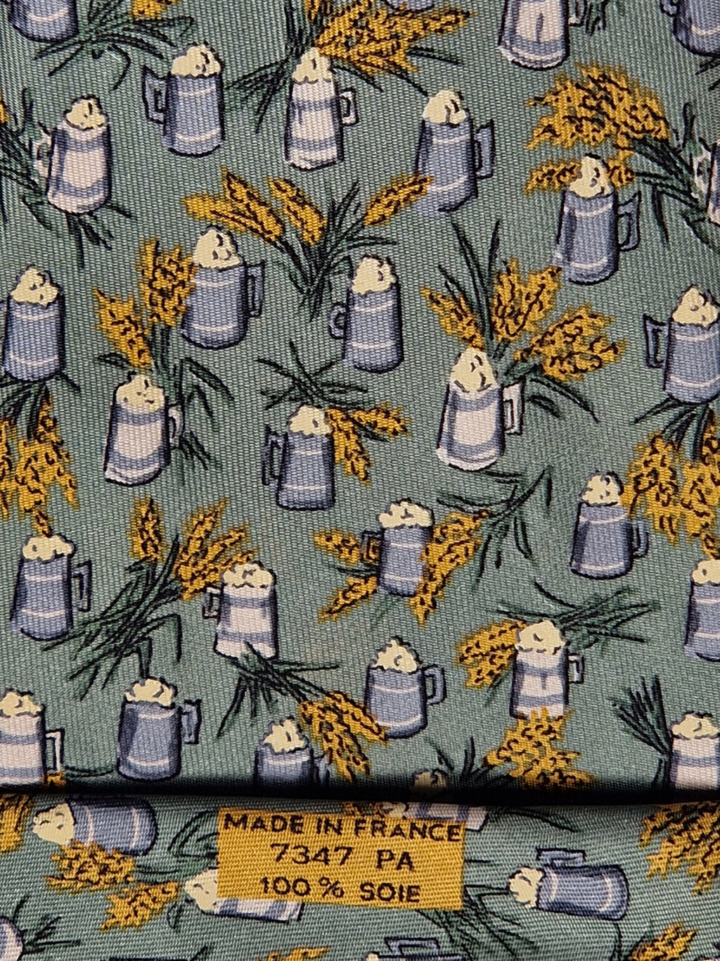 Hermès silk tie green beer and barley whimsical pattern Hermès 7347 PA tie green