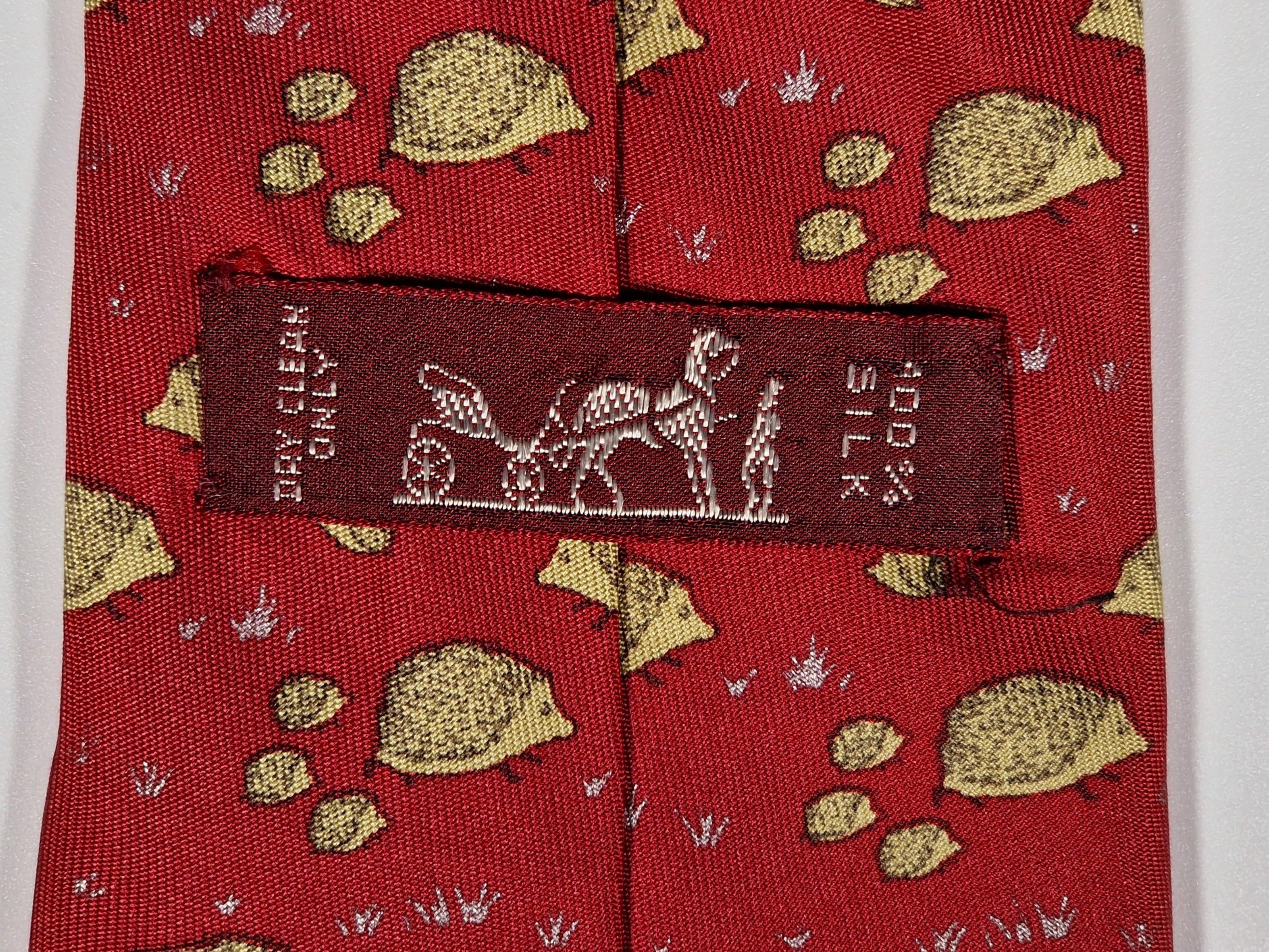 Hermès silk tie red hedgehog pattern 7363 PA