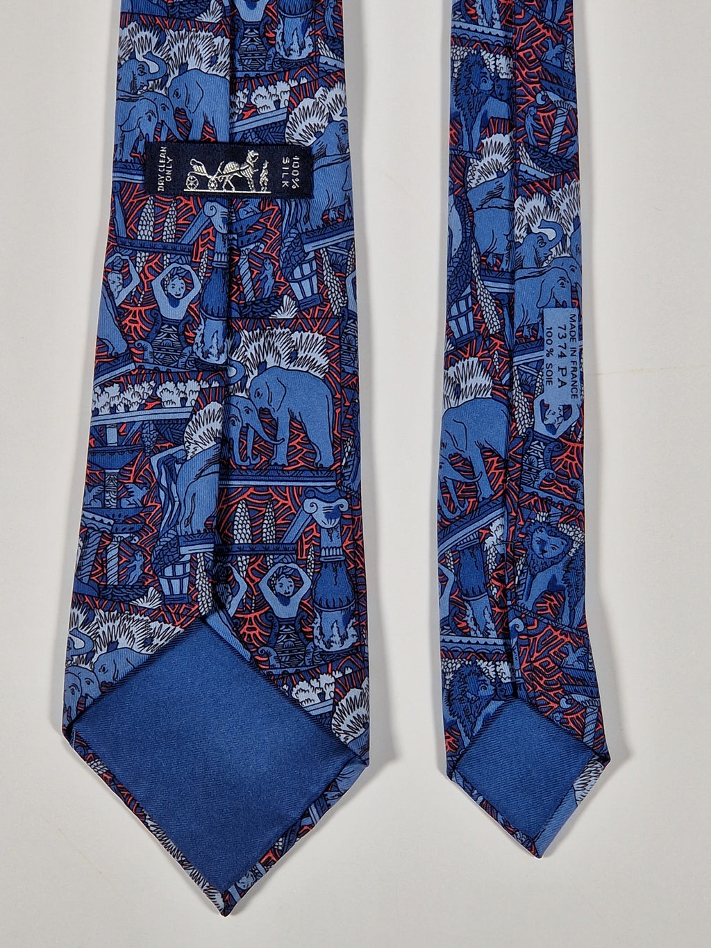 Hermès silk tie blue african tema Lion elephant 7374 PA