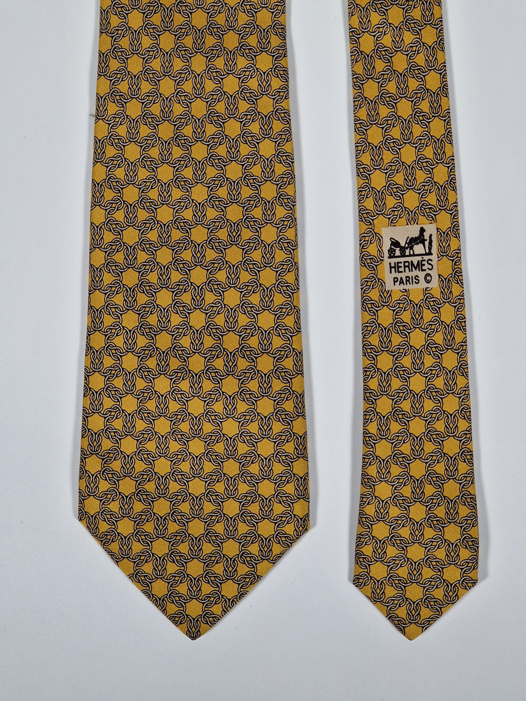 Hermés 7382 PA Tie