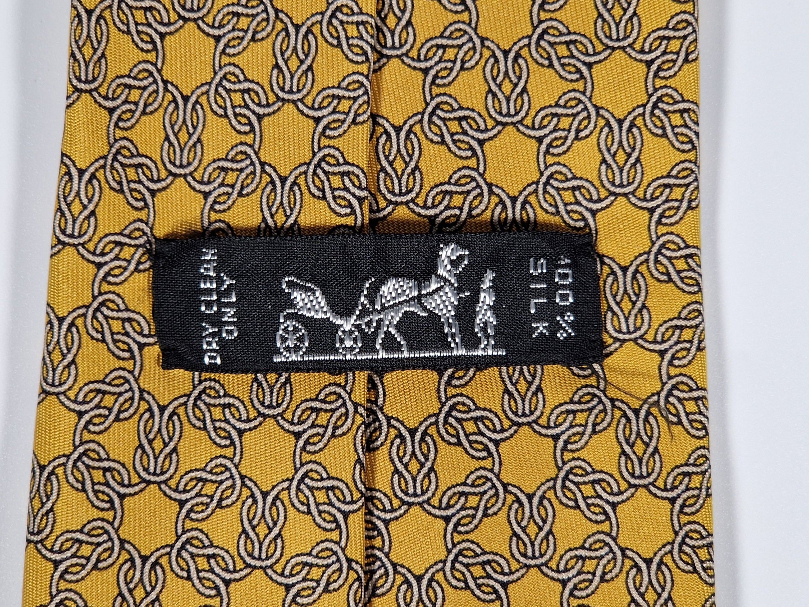 Hermés 7382 PA Tie