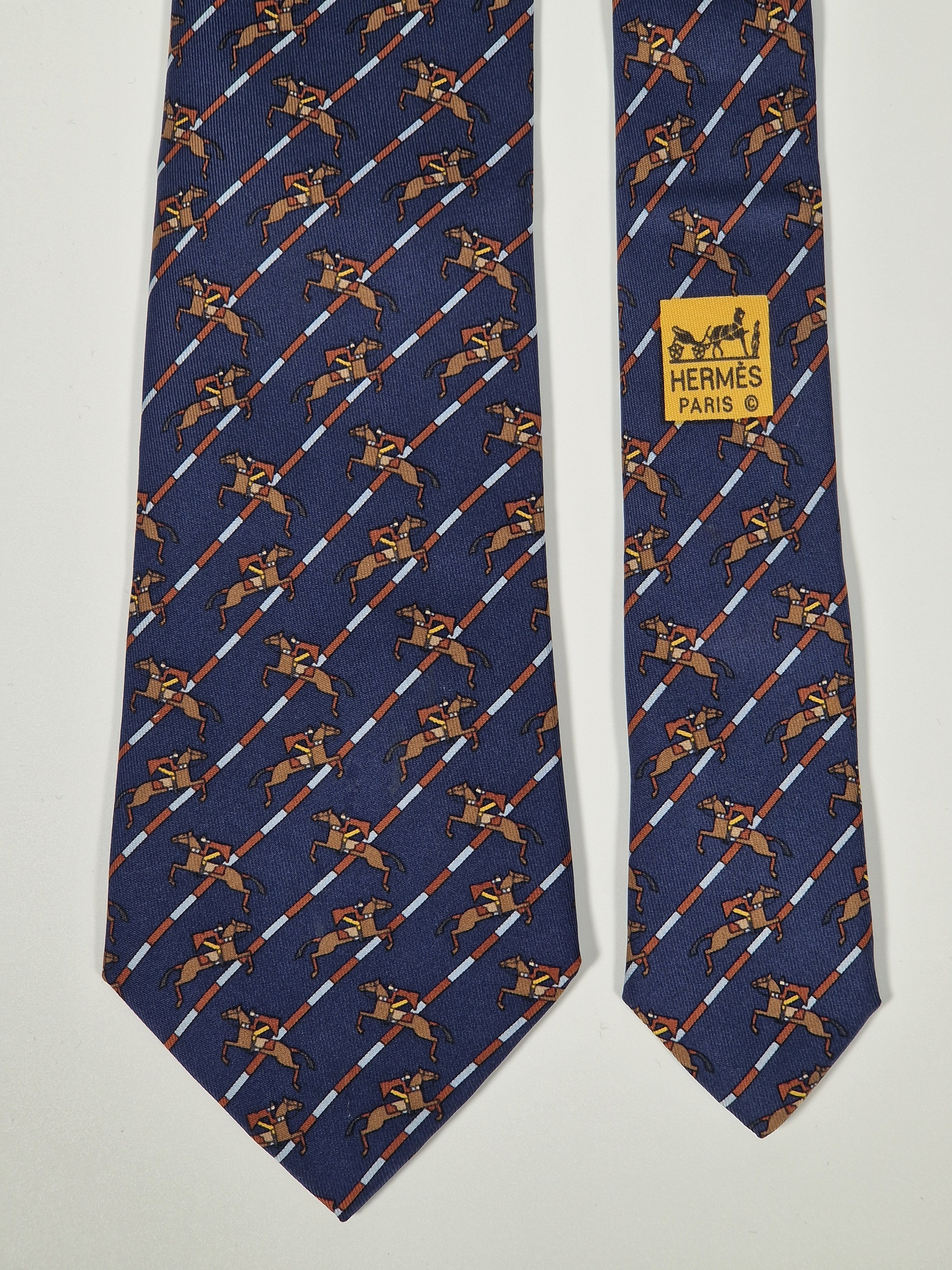 Hermés 7385 PA Tie