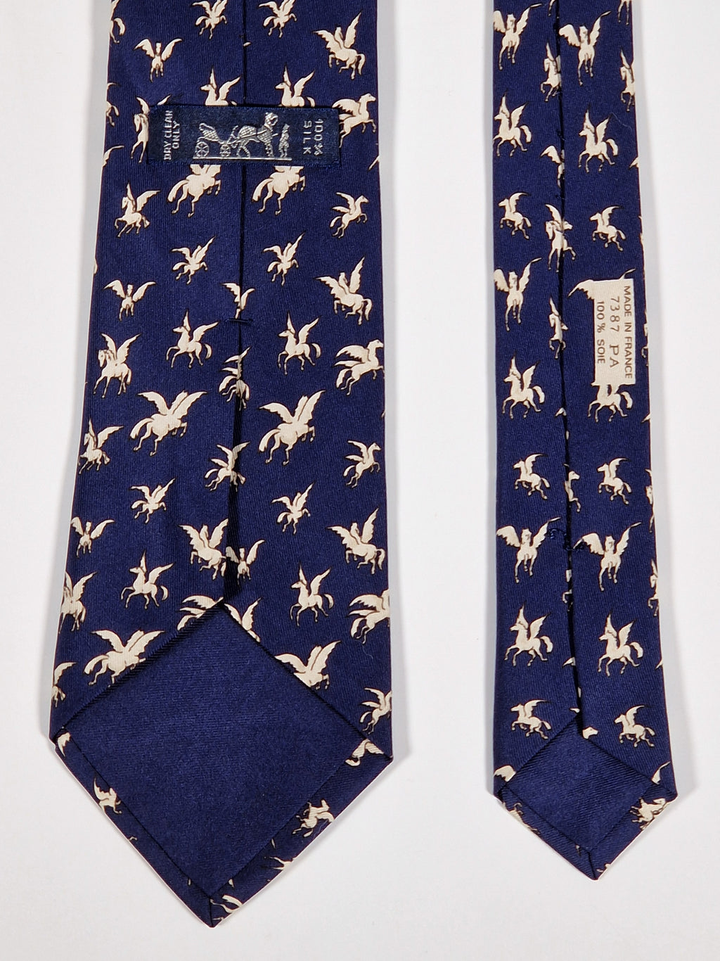 Hermés 7387 PA tie