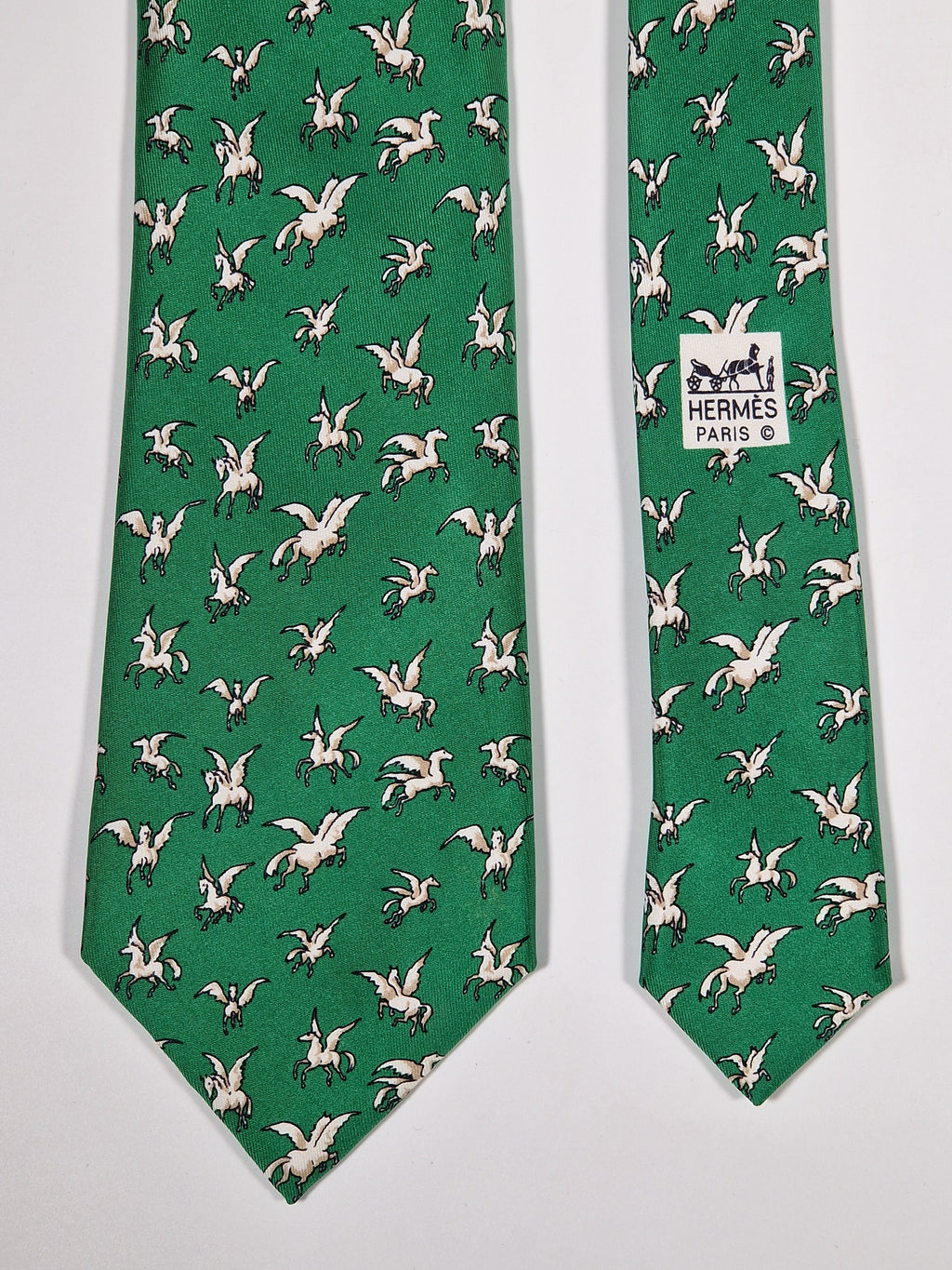 007387 Hermès tie green pegasus pattern 7387 PA