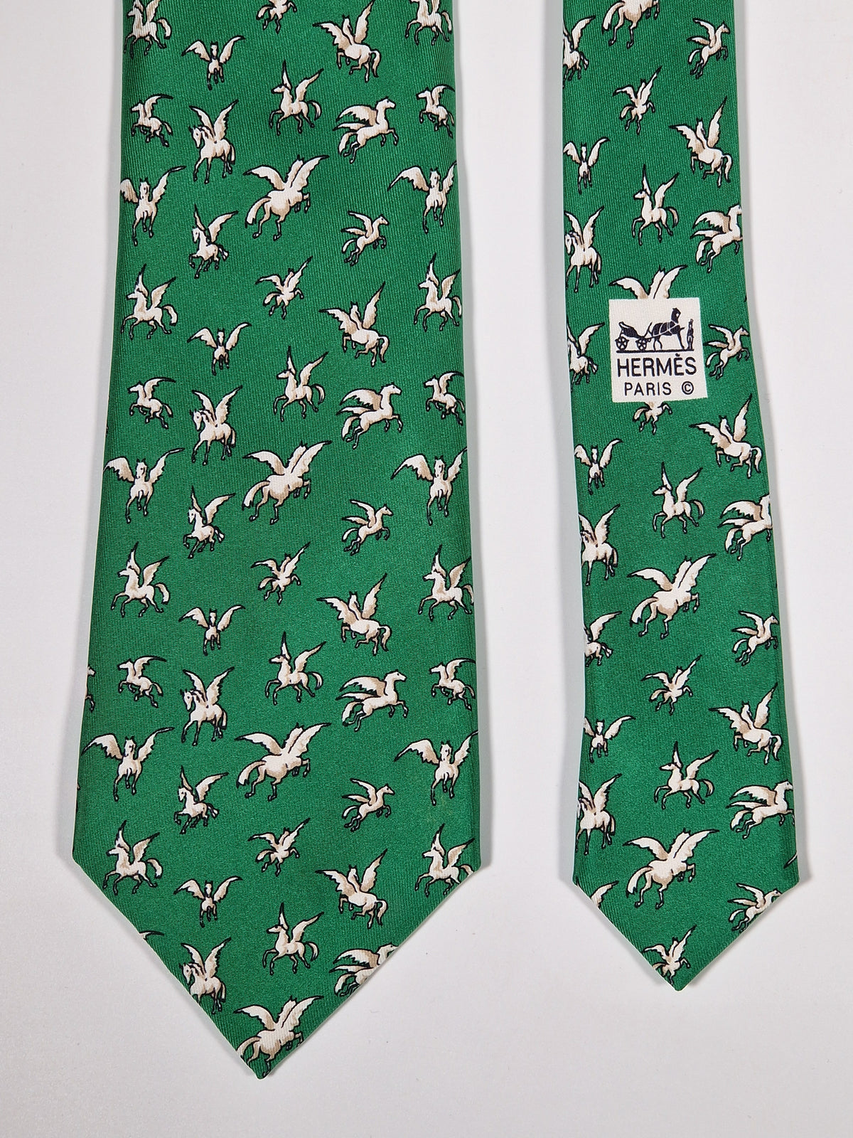 007387 Hermès tie green pegasus pattern 7387 PA
