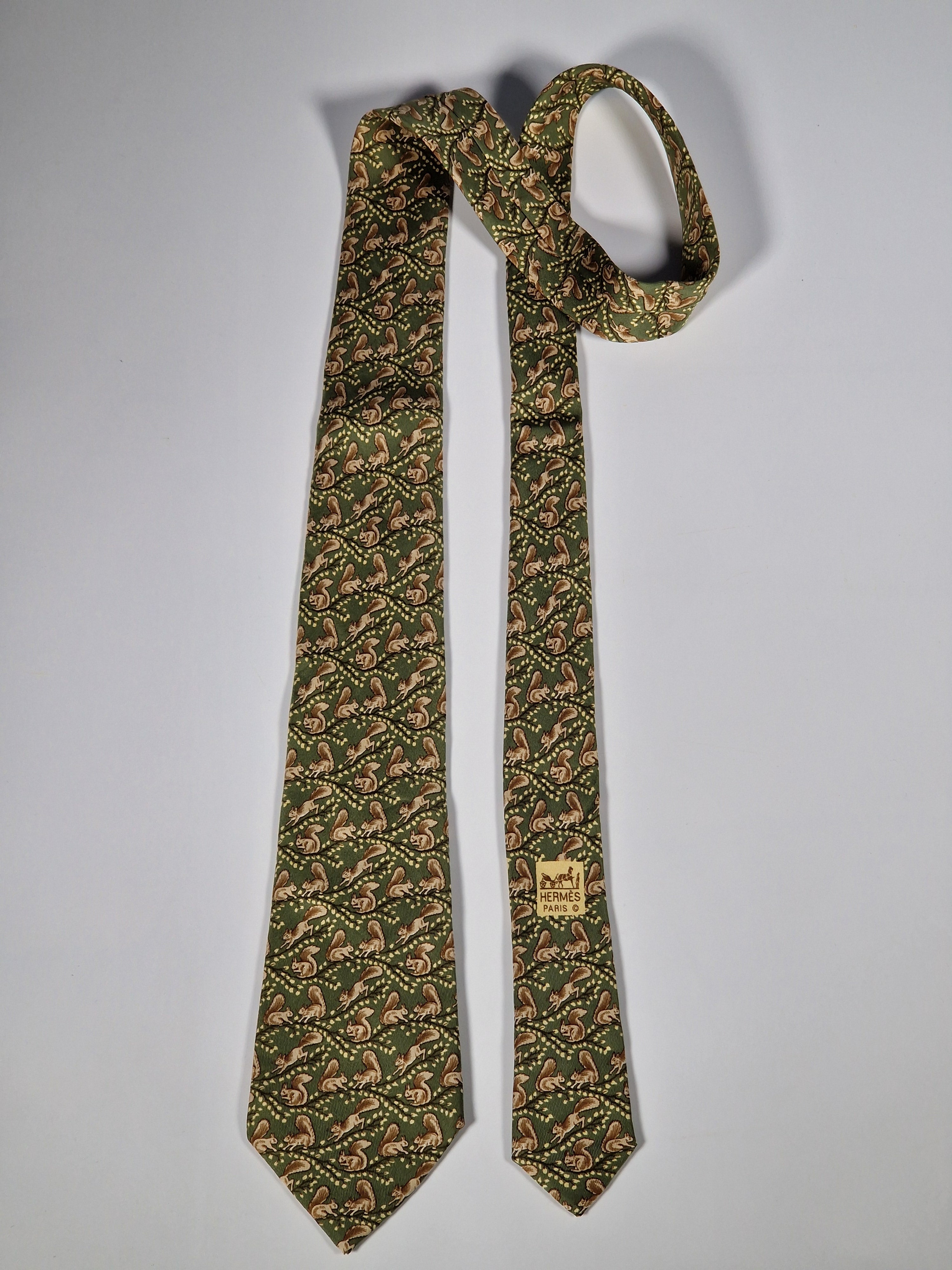 Hermès silk tie geen squirrel whimsical pattern 7392 PA