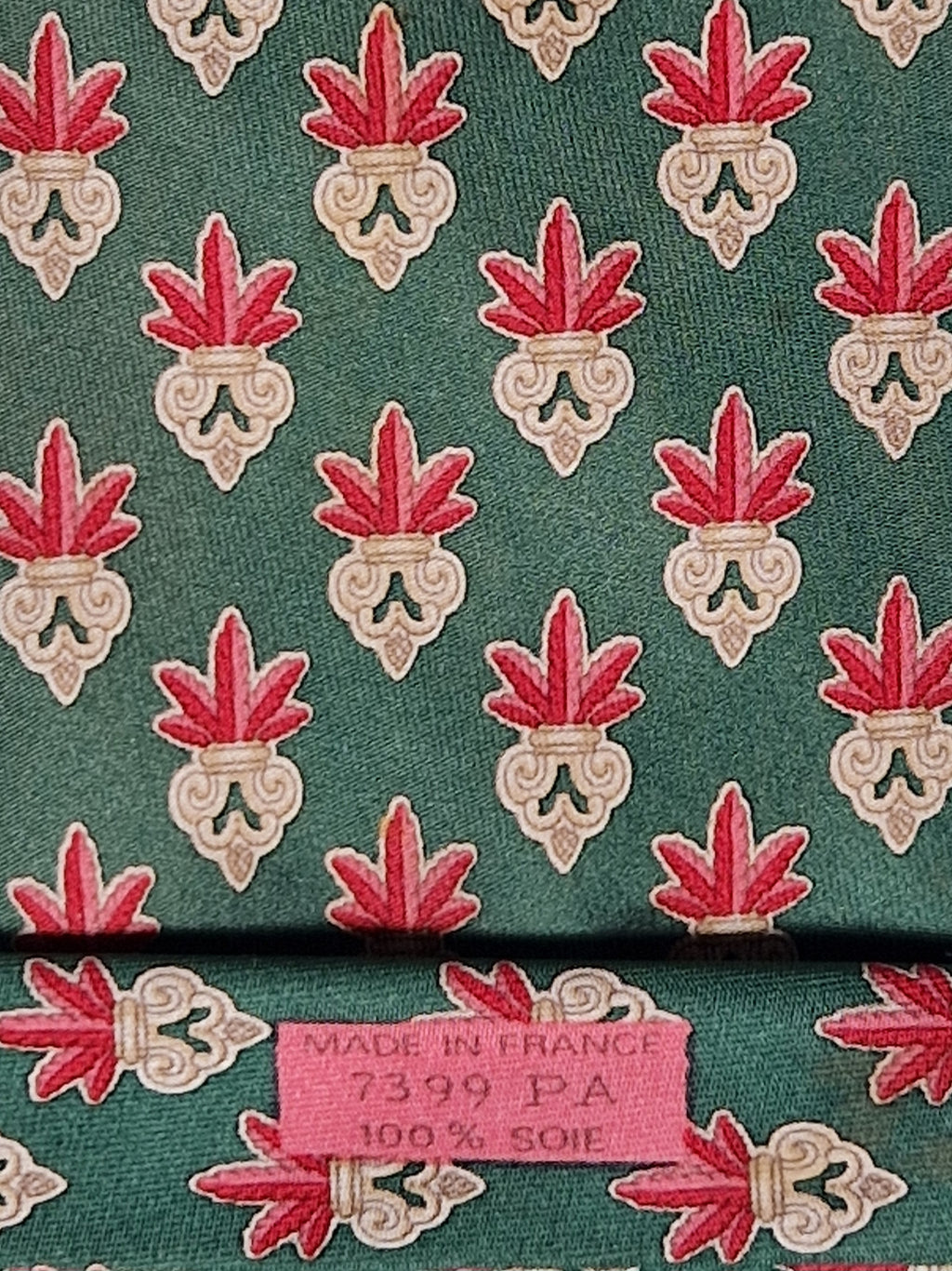Hermés 7399 PA Tie