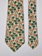 007418 Hermès tie white dromedary pattern 7418 HA