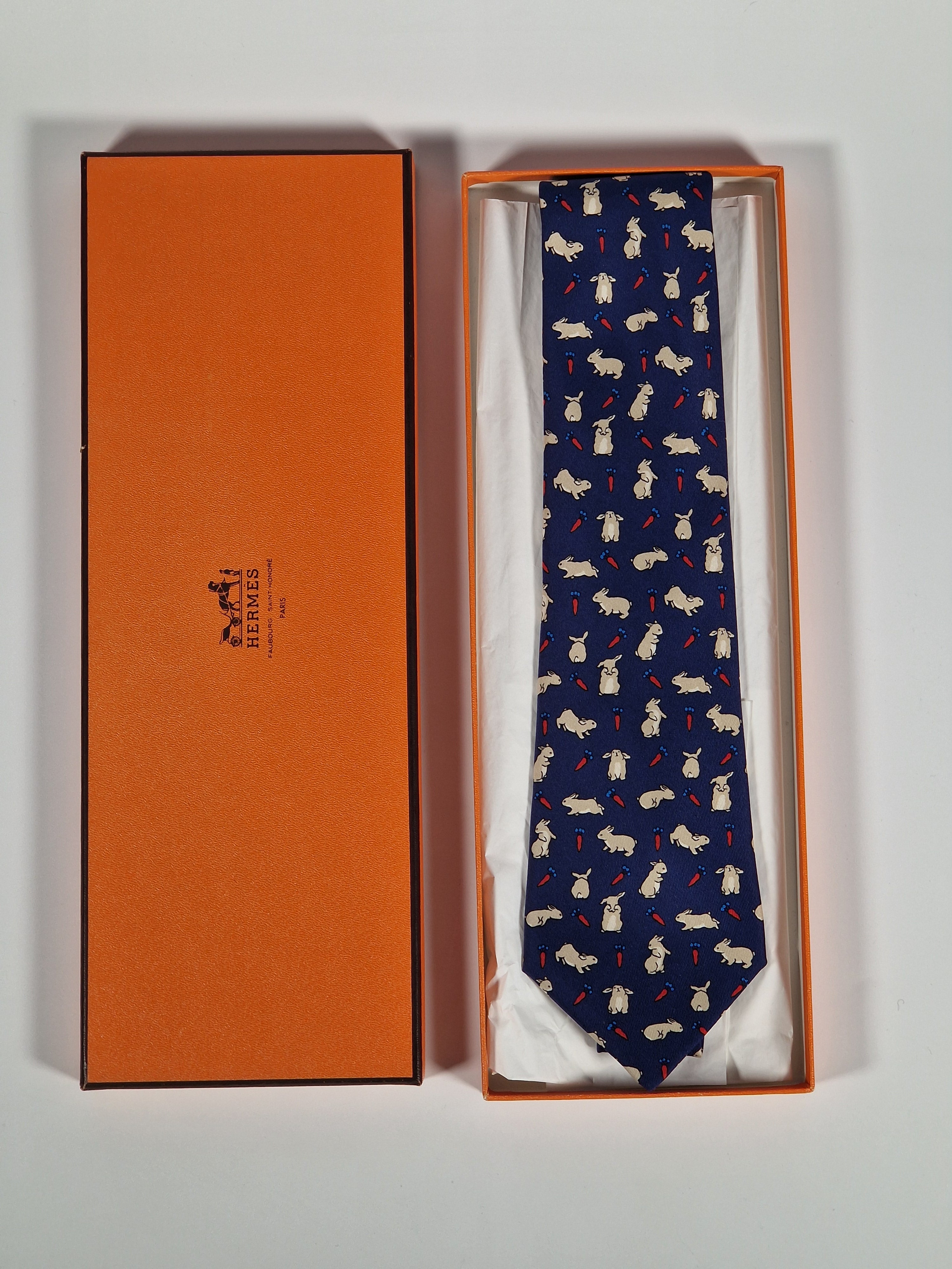 Hermés 7425 HA Tie Box