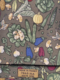 007460 Hermès tie green whimsical vegitables 7460 HA OBS color different in the object.