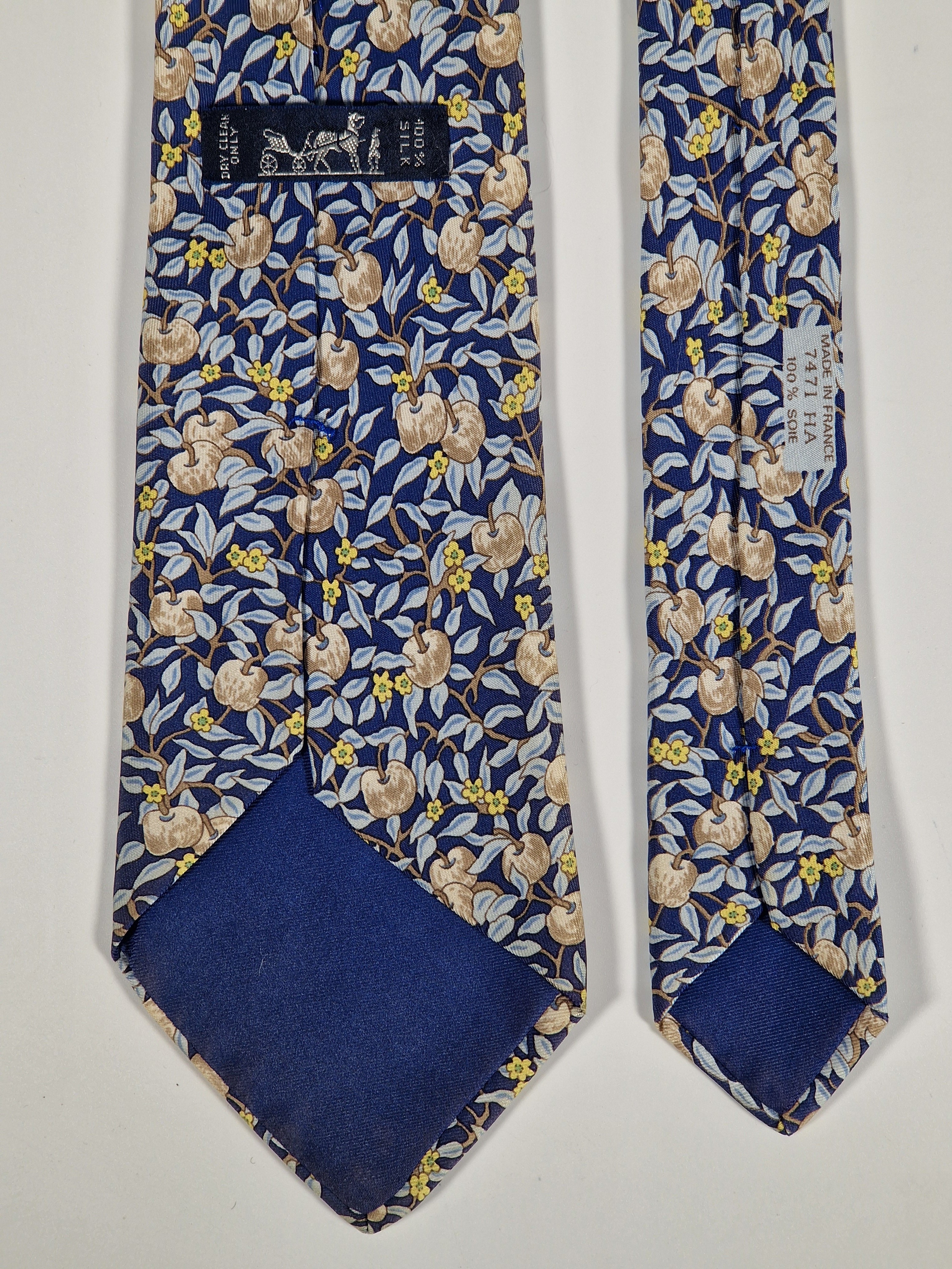 Hermés 7471 HA Tie