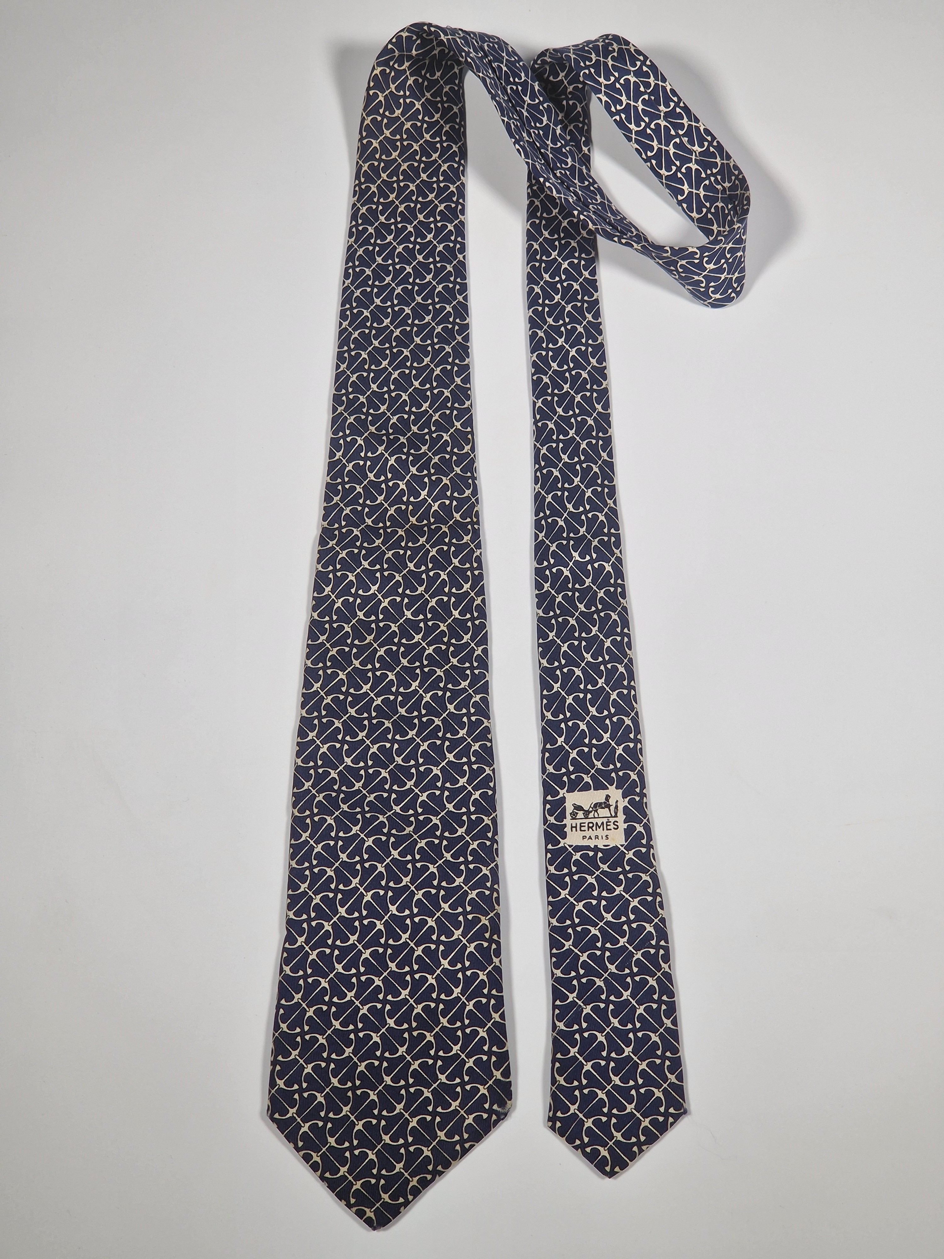 000748 Hermès silk tie blue anchor pattern 748 FA