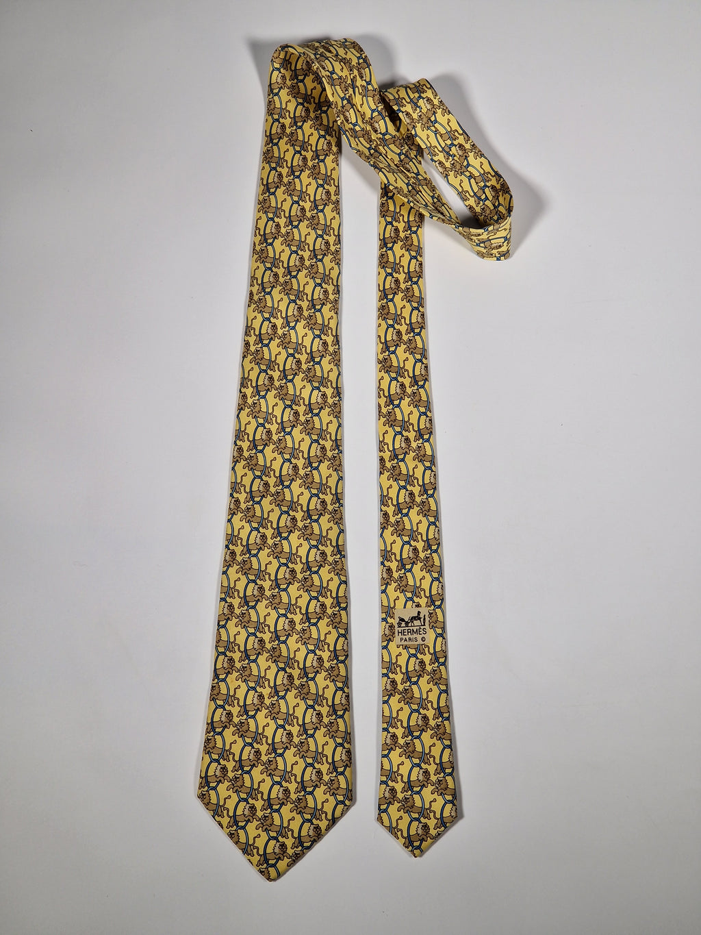 007504 Hermès tie yellow whimsical circus lions 7504 IA
