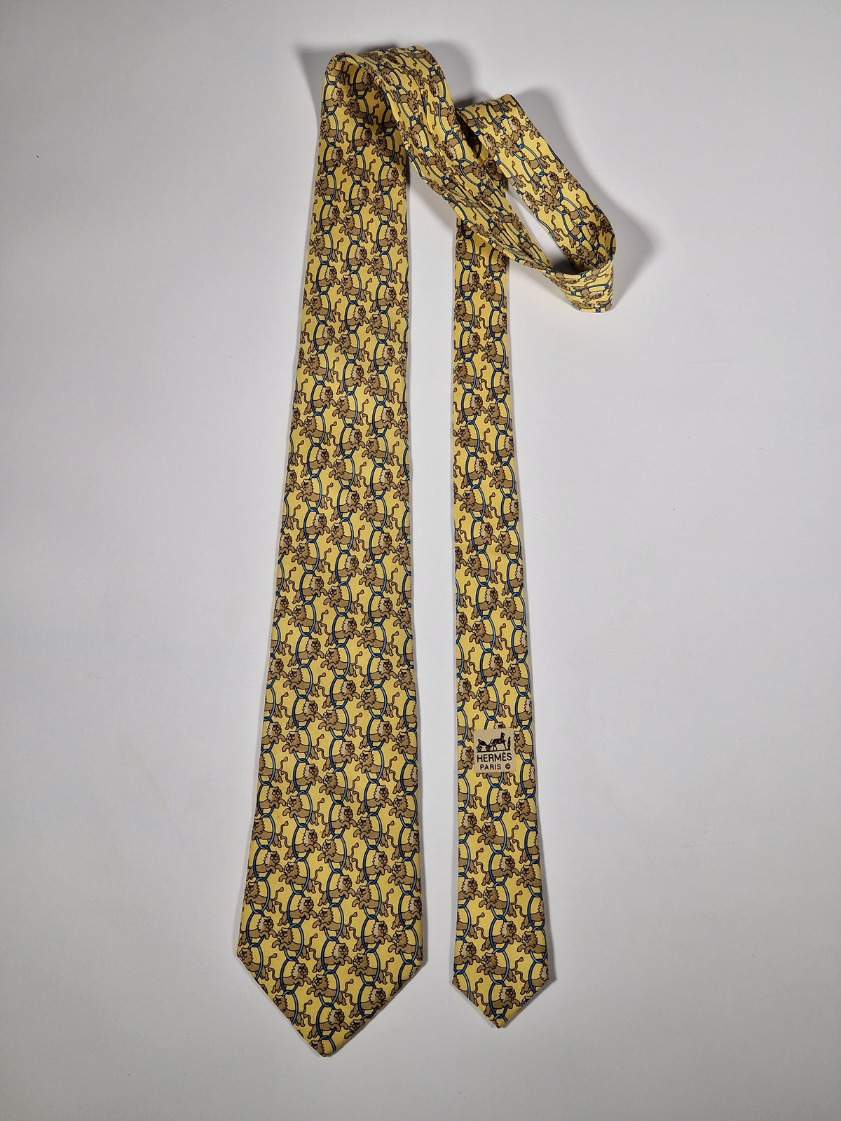 007504 Hermès tie yellow whimsical circus lions 7504 IA