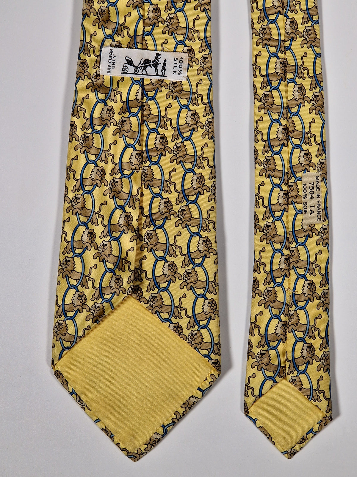 007504 Hermès tie yellow whimsical circus lions 7504 IA