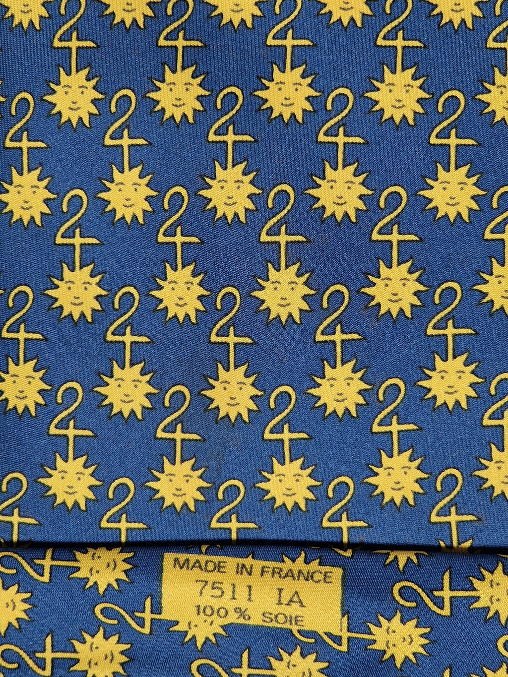 Hermés 7511 IA "Le Mans" tie.