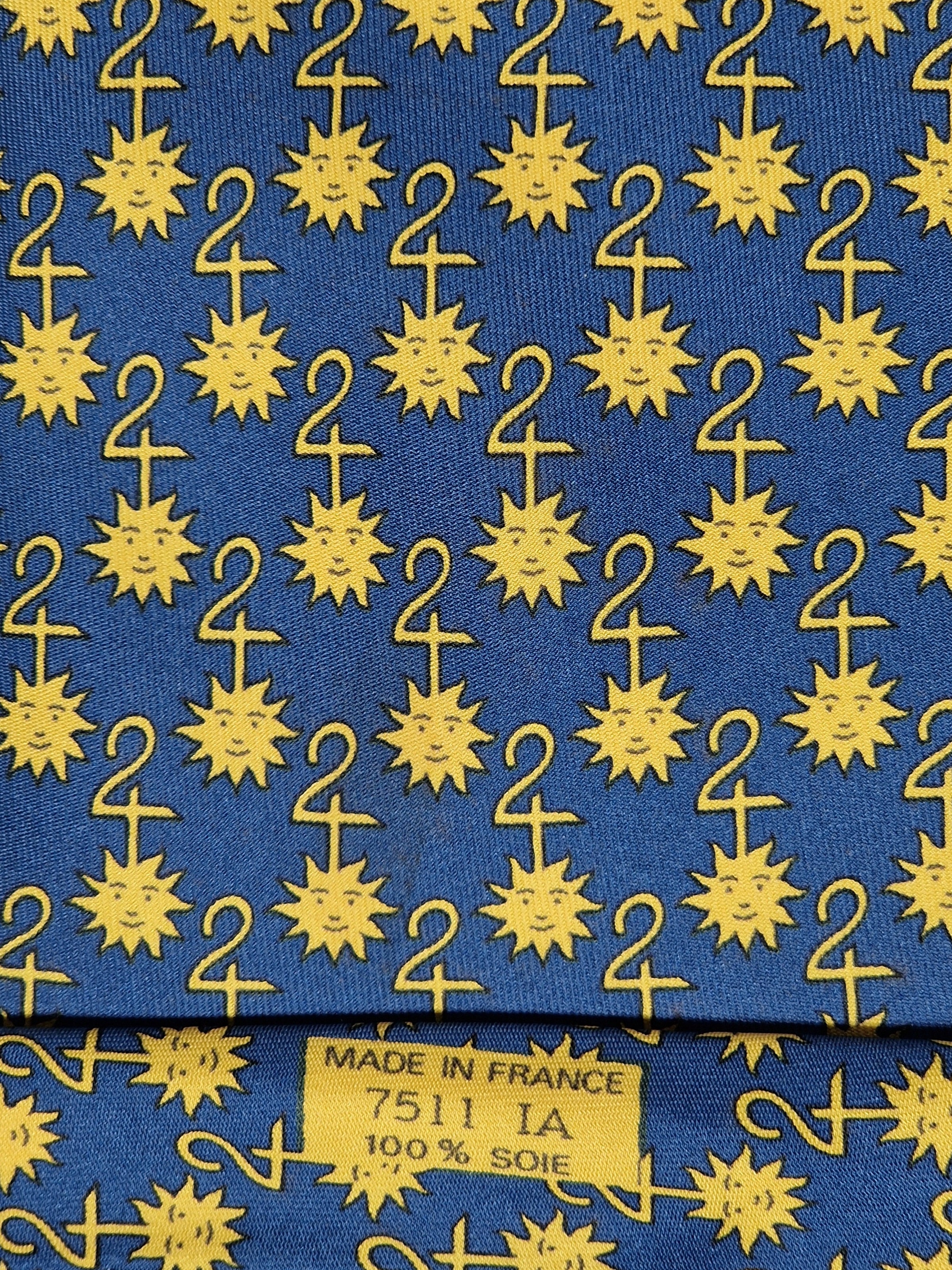 Hermés 7511 IA "Le Mans" tie.