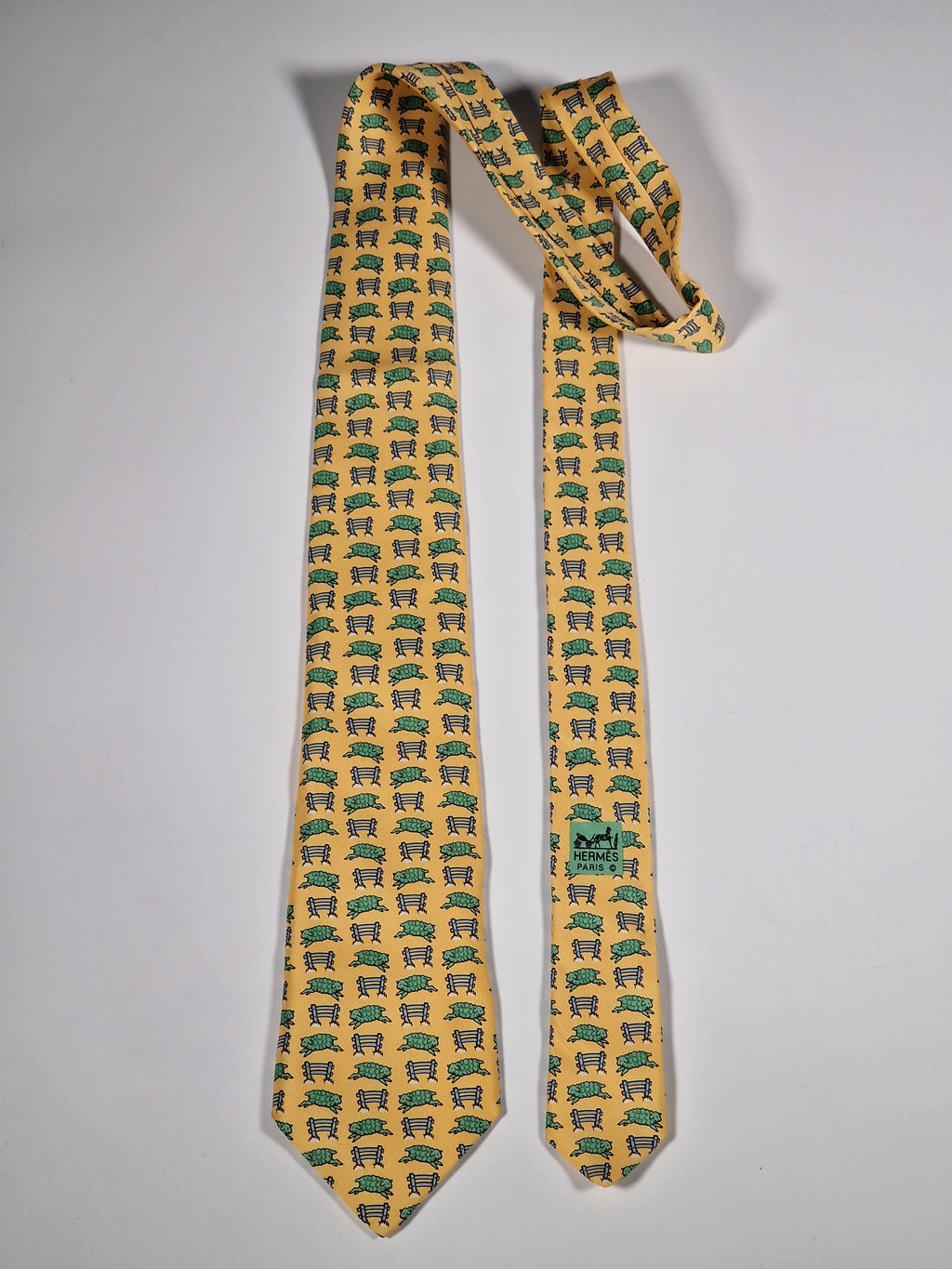 007528 Hermès tie yellow whimsical sheep pattern 7528 IA