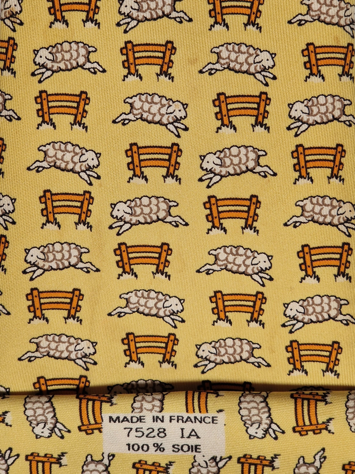 007528 Hermès tie yellow whimsical sheep 7528 IA