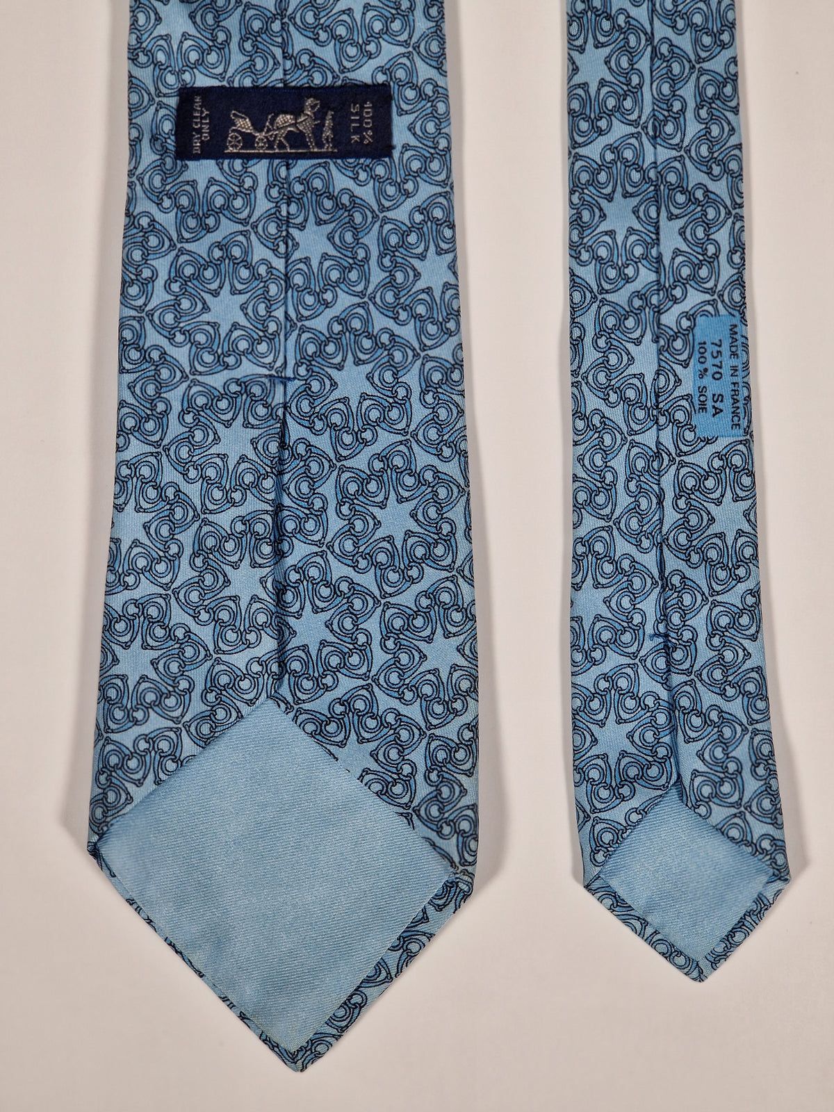 007570 Hermès tie blue equestrian pattern 7570 SA