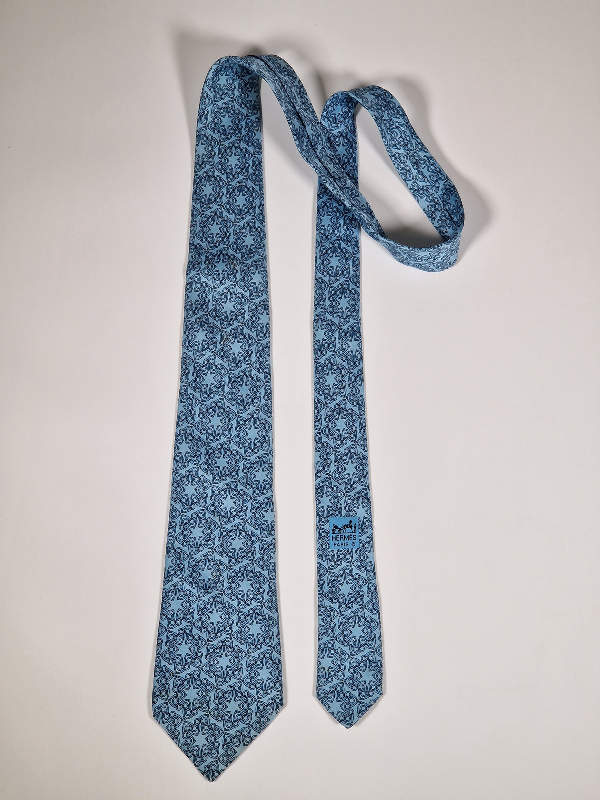 007570 Hermès tie blue equestrian pattern 7570 SA