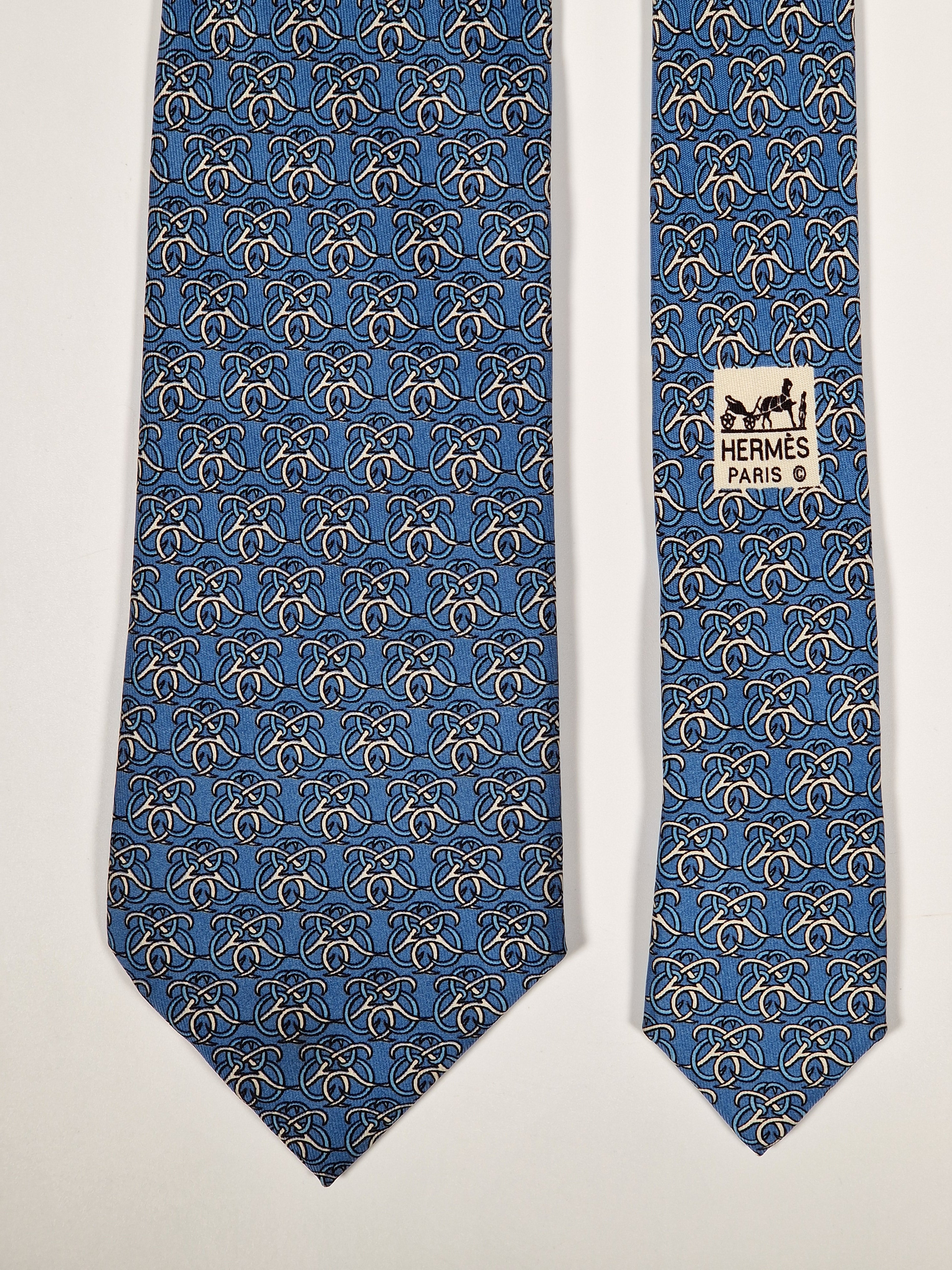 Hermès silk tie blue geometric pattern Hermès 7572 SA tie blue