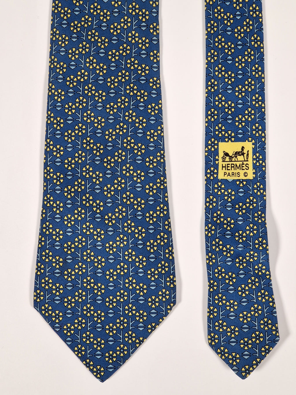 Hermès 7576 SA tie