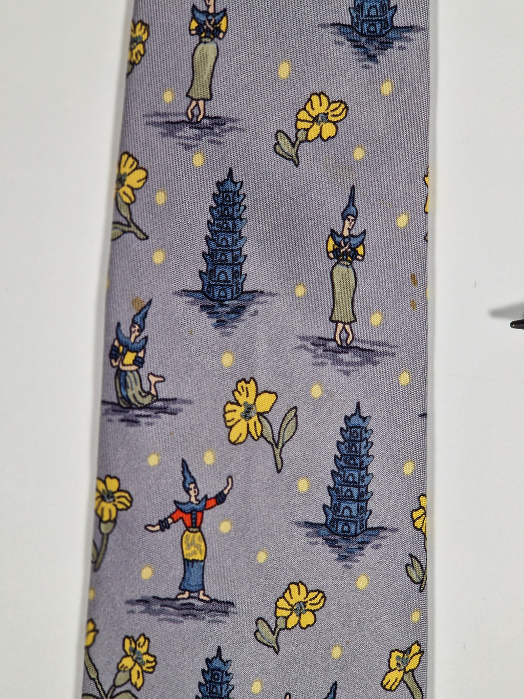 007577 Hermès tie grey etnical pattern Hermès 7577 SA tie grey