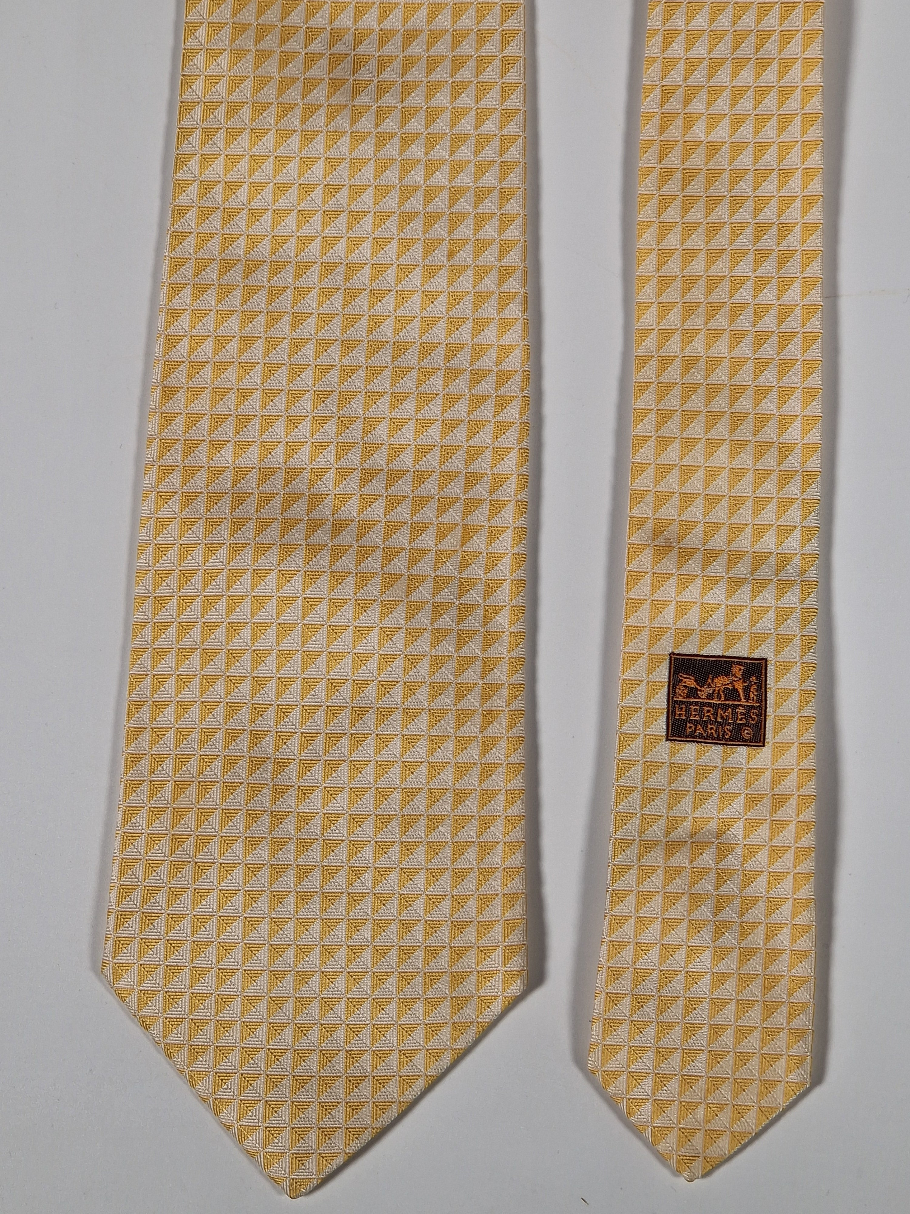 Hermès silk tie yellow geometrical pattern Hermès 758976 T