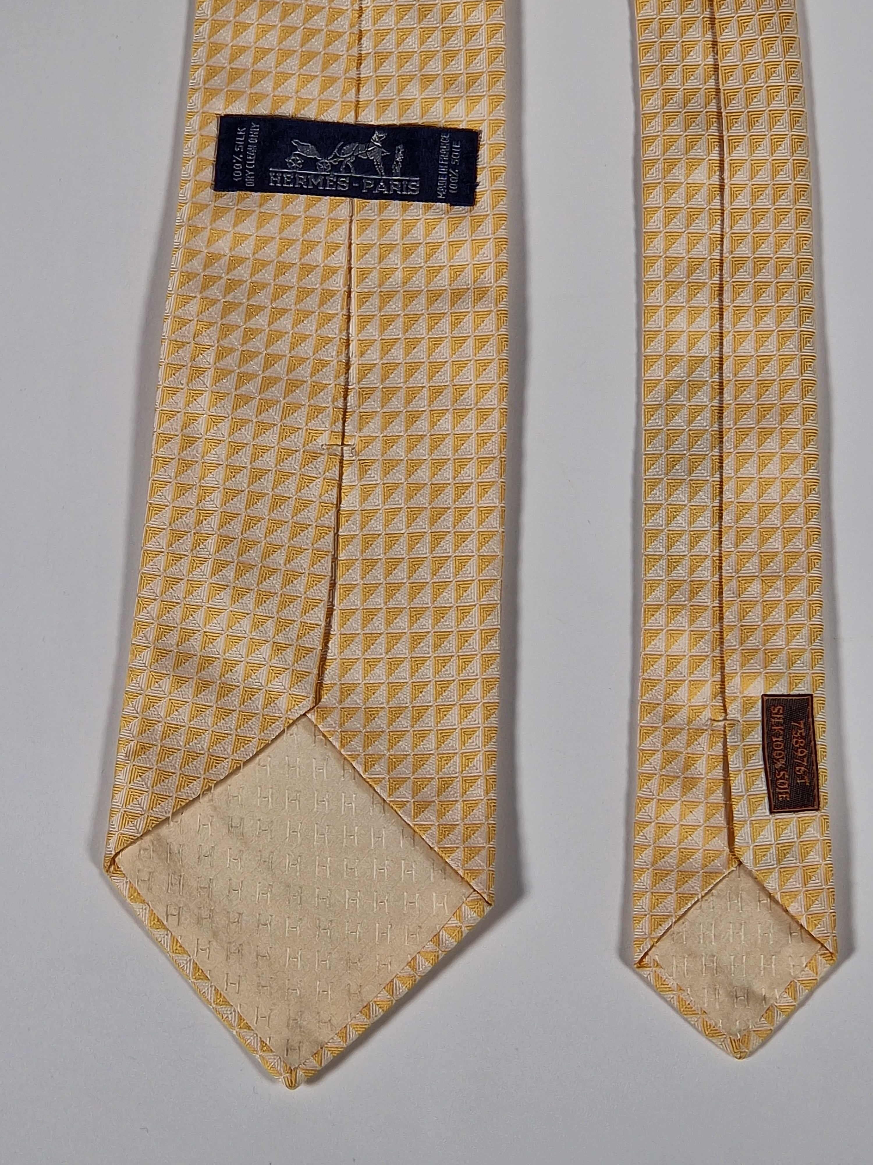 Hermès silk tie yellow geometrical pattern Hermès 758976 T