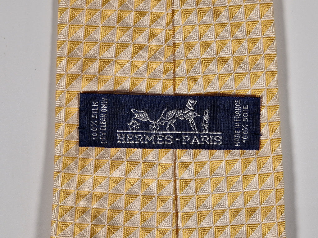 Hermès silk tie yellow geometrical pattern Hermès 758976 T