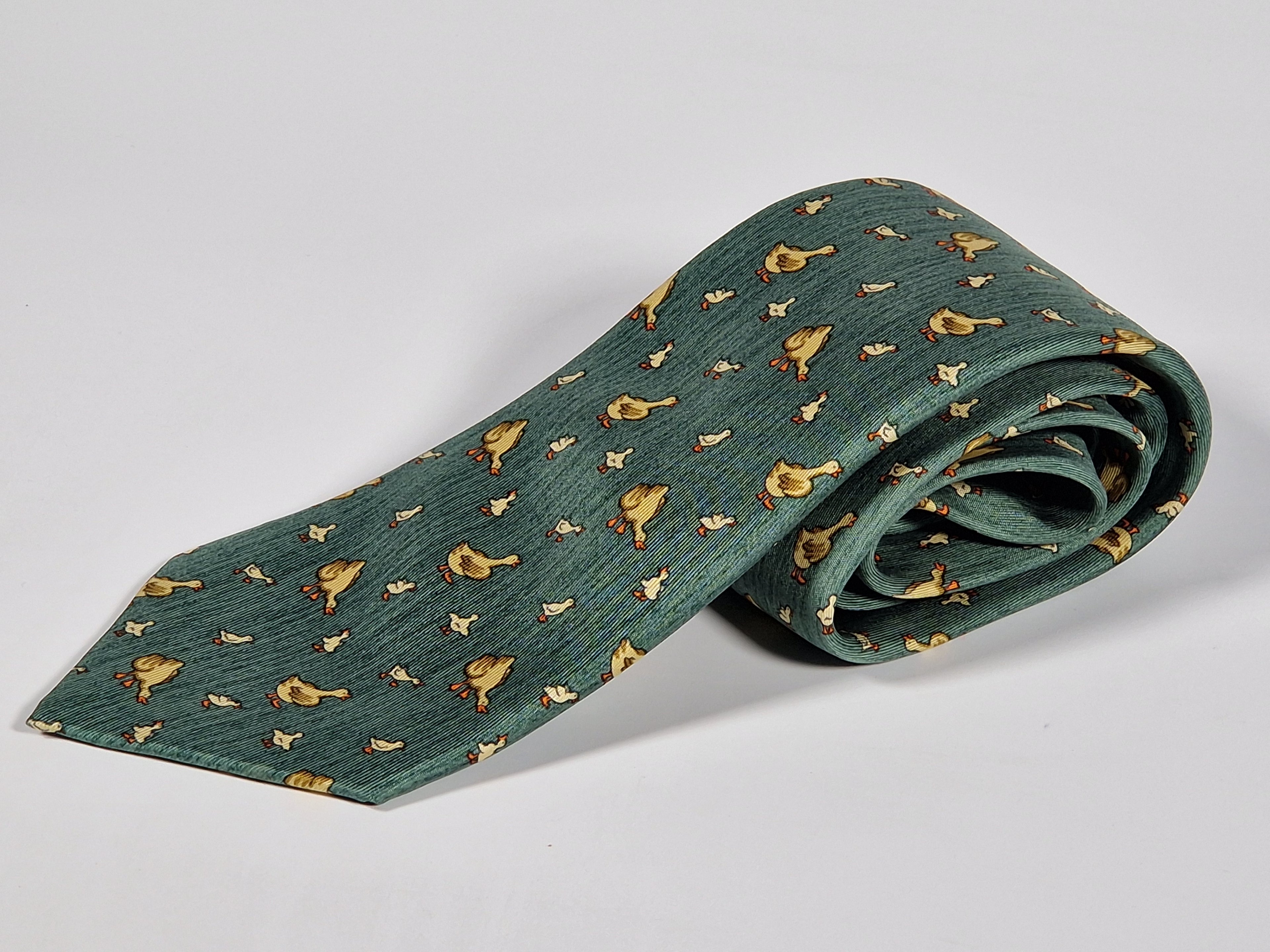 Hermés green vintage silk tie geese 7595 SA
