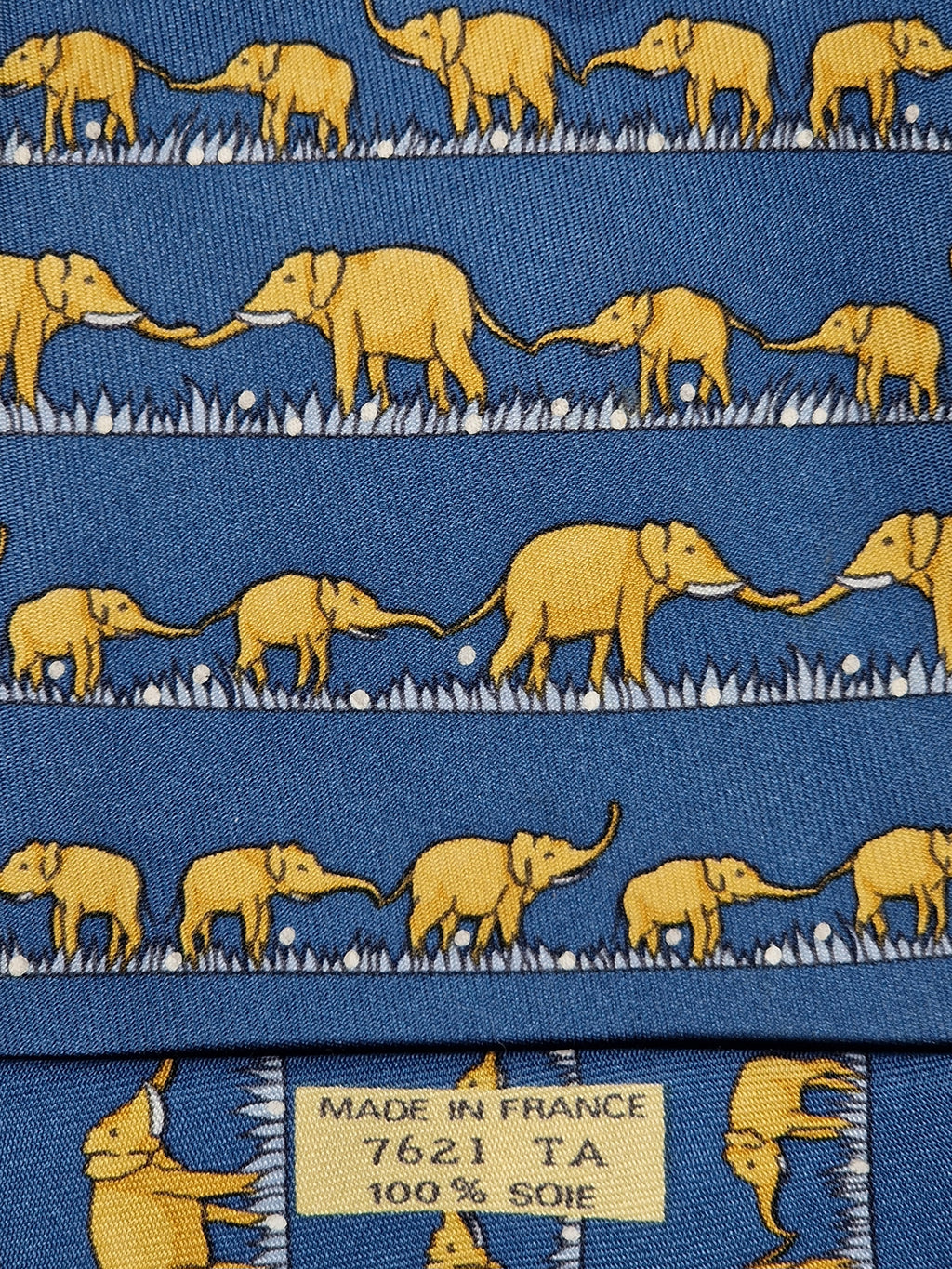 Hermès silk tie blue elephants pattern 7621 TA