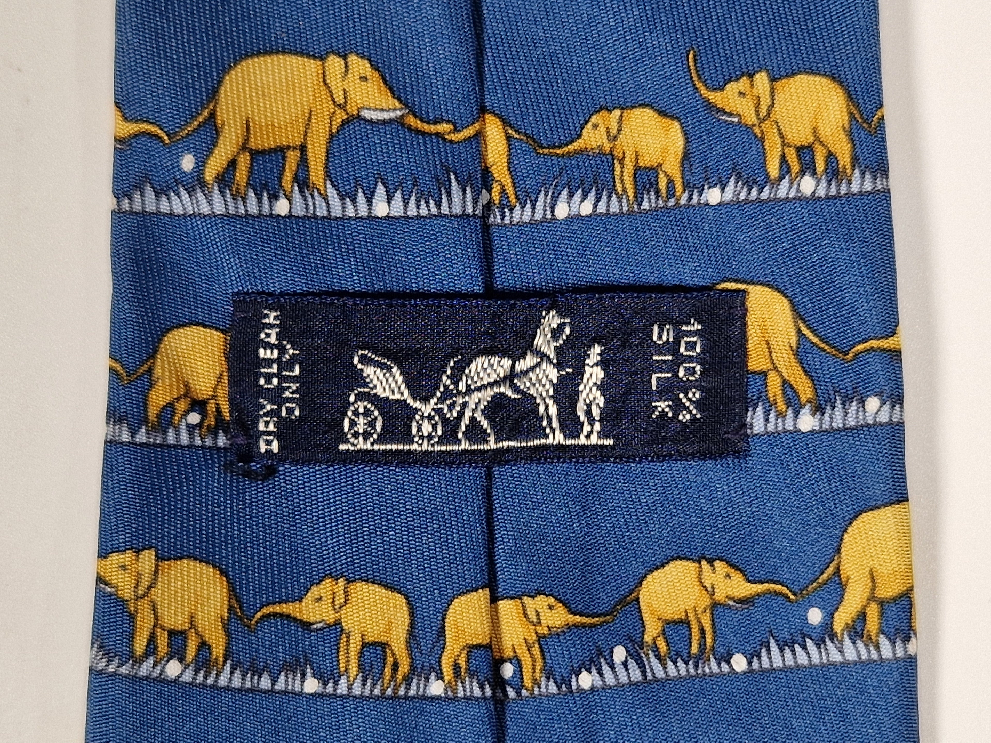 Hermès silk tie blue elephants pattern 7621 TA