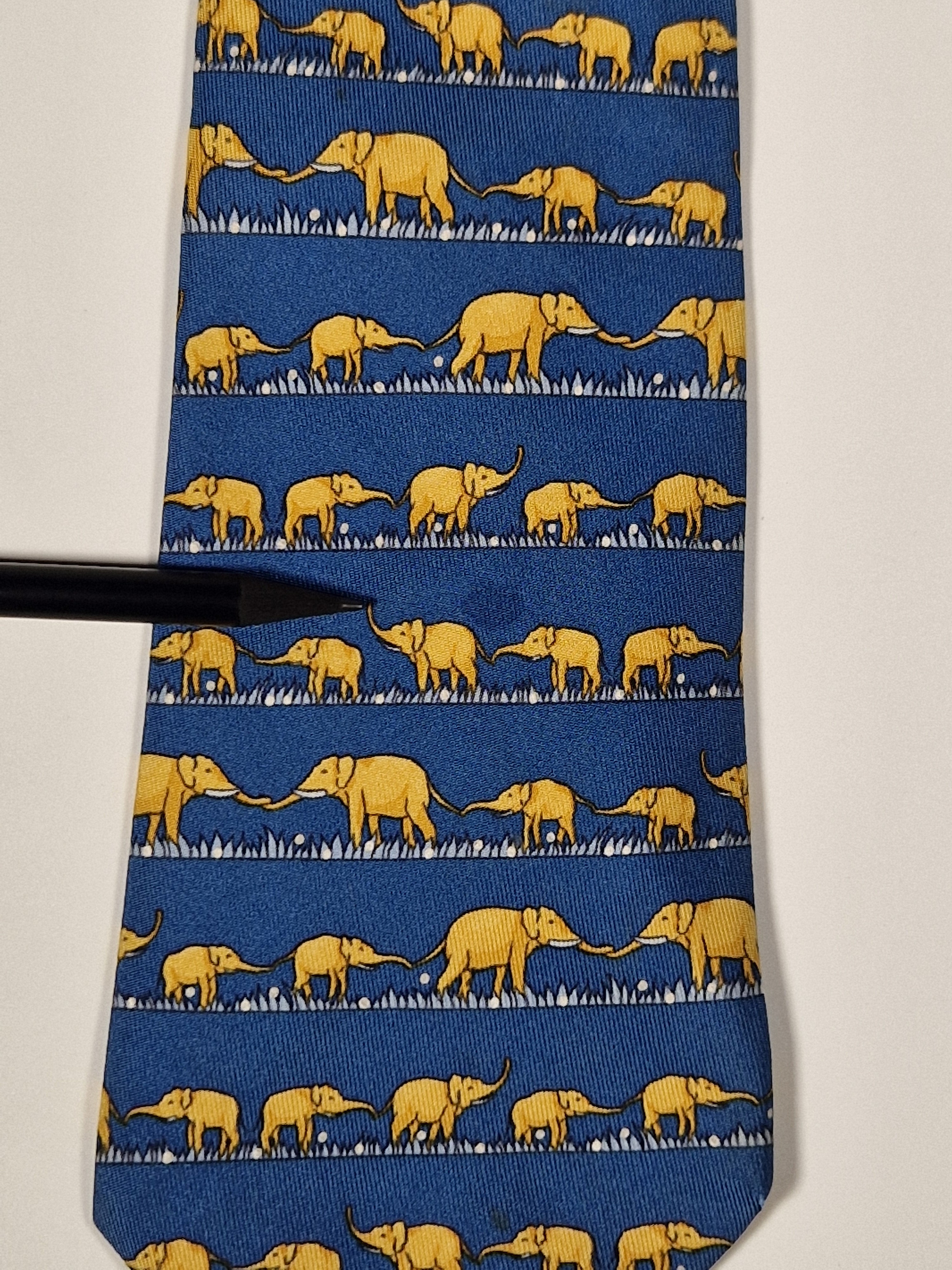 Hermès silk tie blue elephants pattern 7621 TA