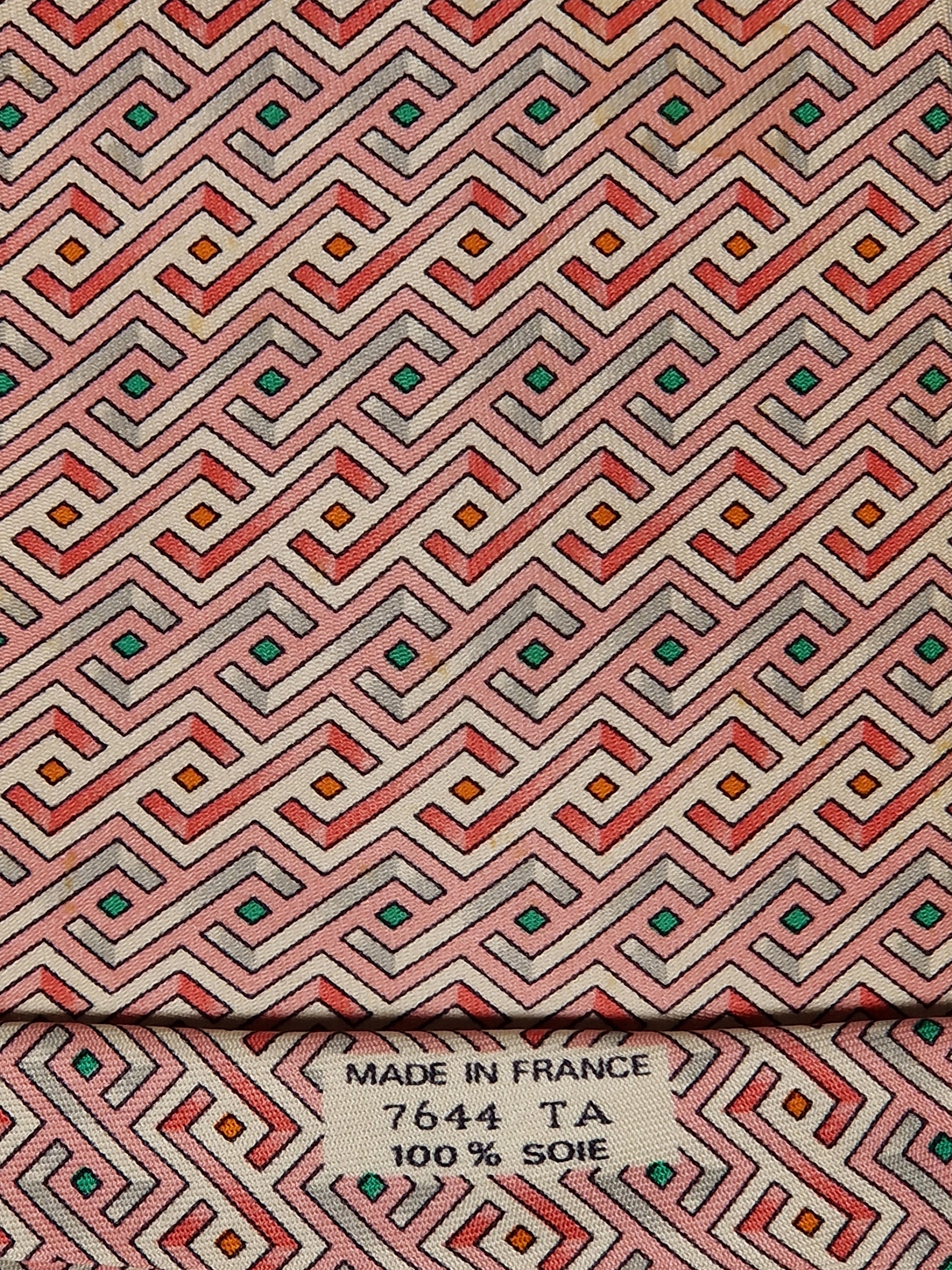 Hermés 7644 TA Tie