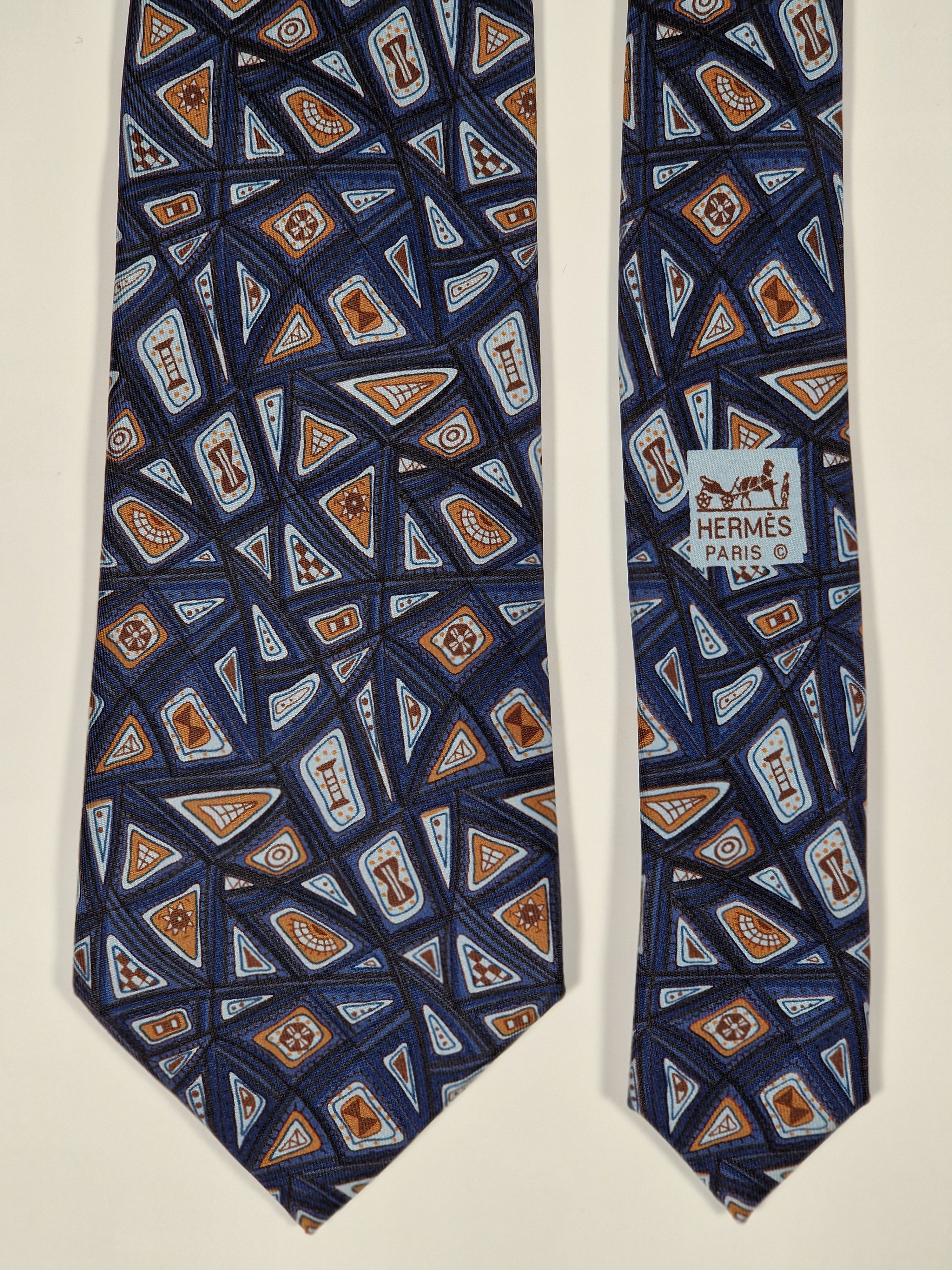 Hermés 7657 TA Tie Box