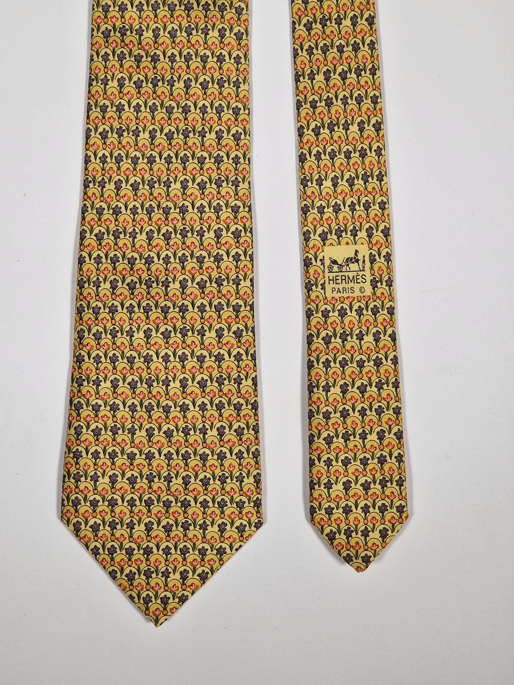 007673 Hermès silk tie yellow flower pattern 7673 TA
