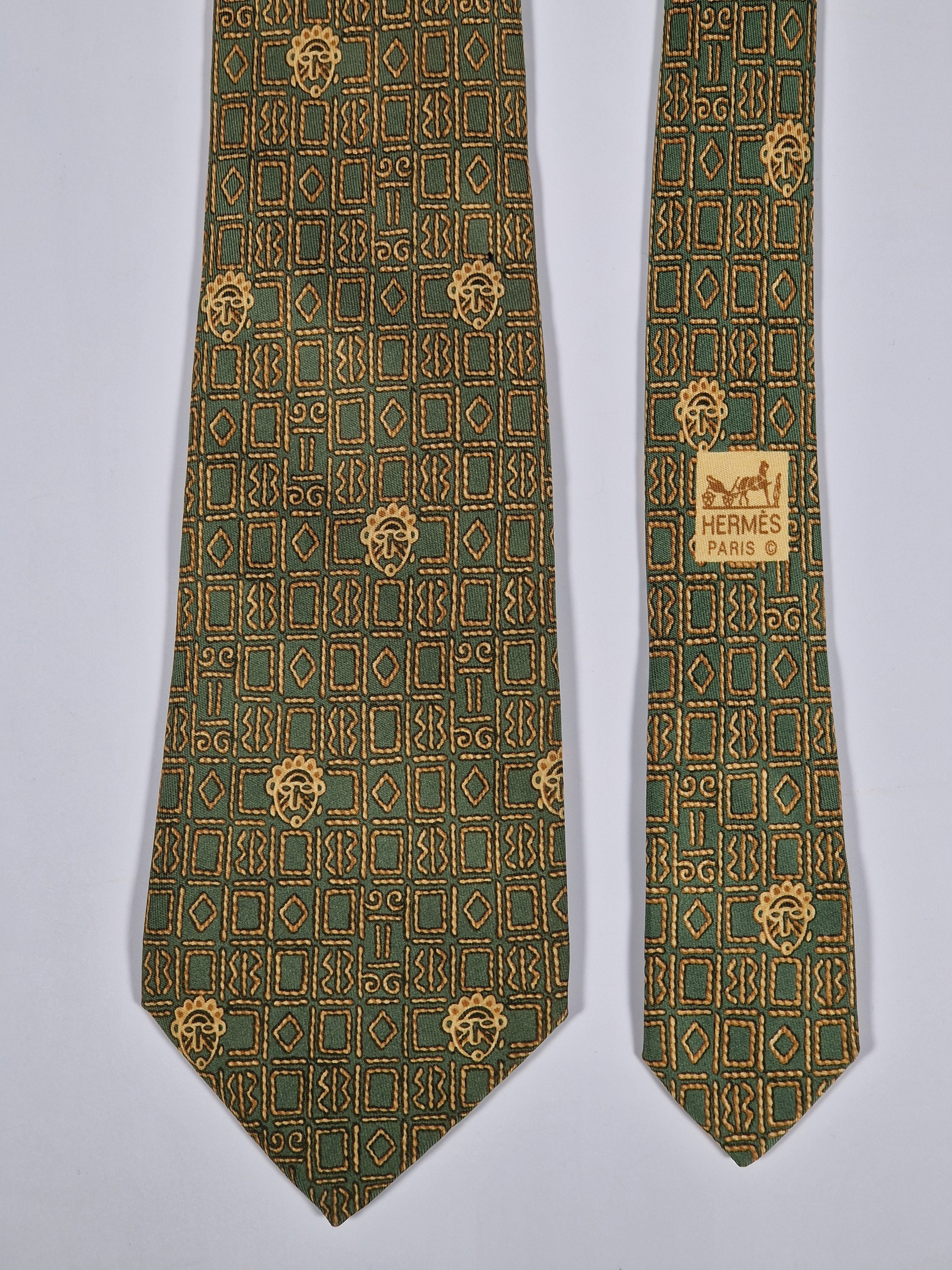 Hermès silk tie green ethnical pattern 7677TA