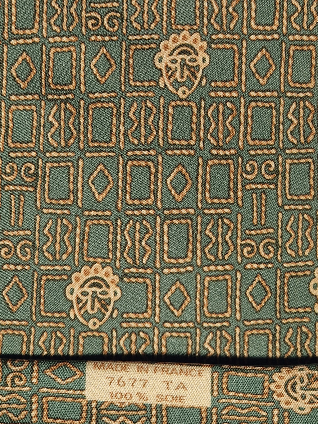 Hermès silk tie green ethnical pattern 7677TA
