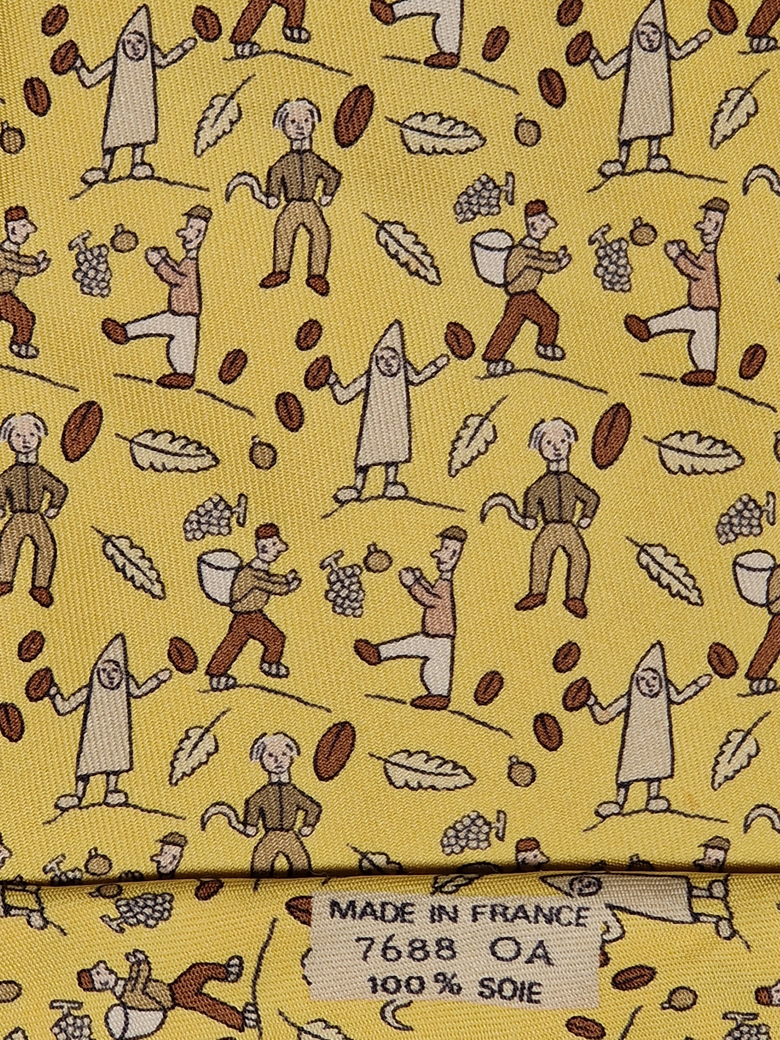 Hermès silk tie yellow wine harvest pattern 7688 OA