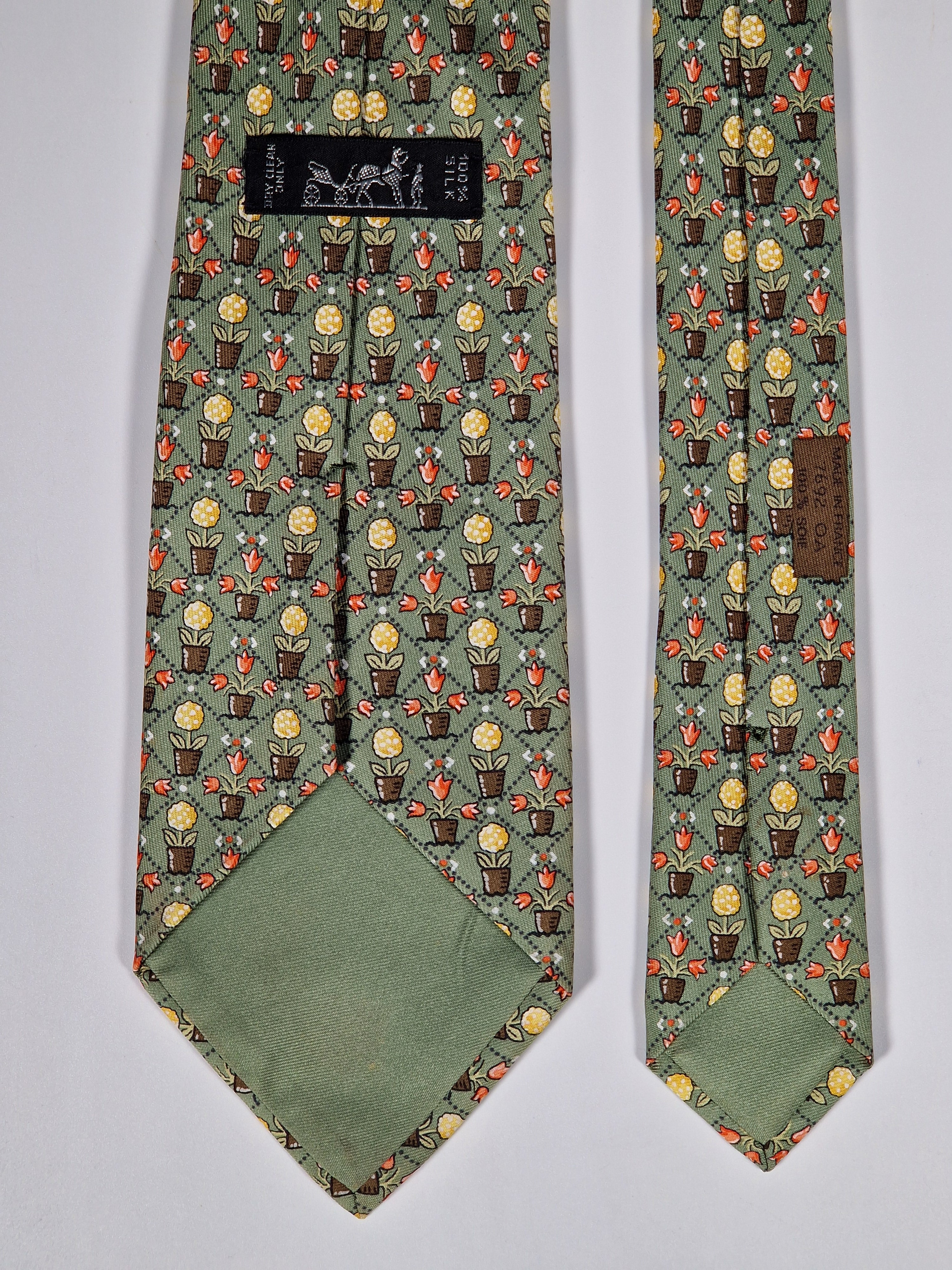 Hermès silk tie green flower in pots pattern 7692 OA