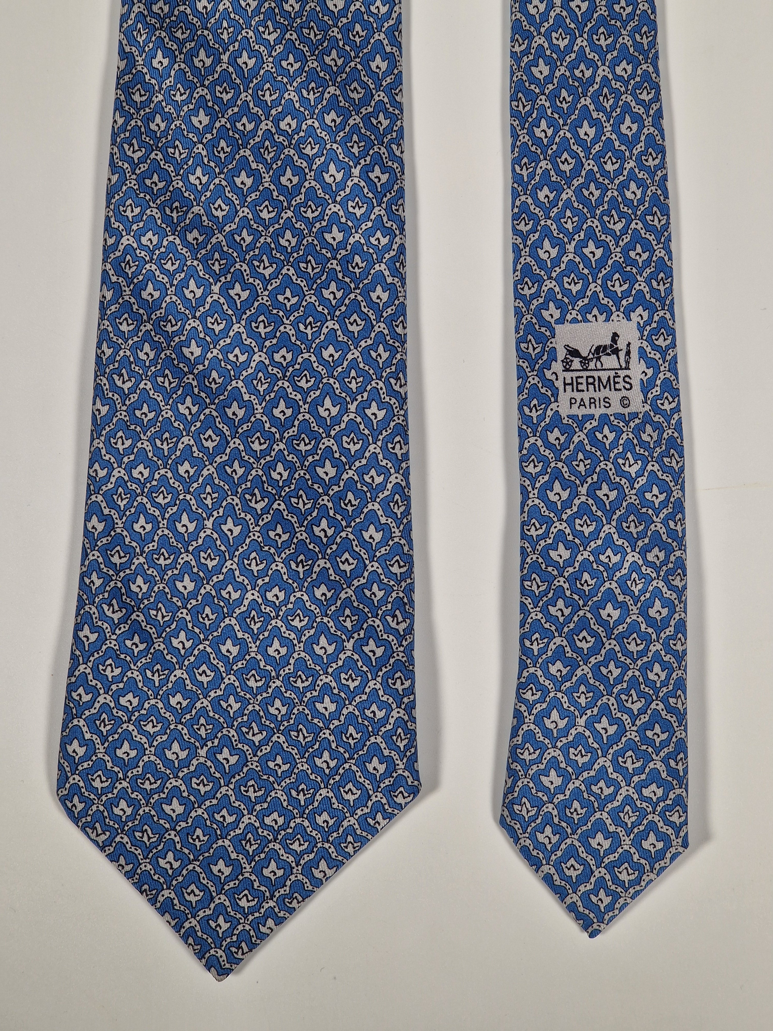 Hermès silk tie blue flower pattern 7701 OA