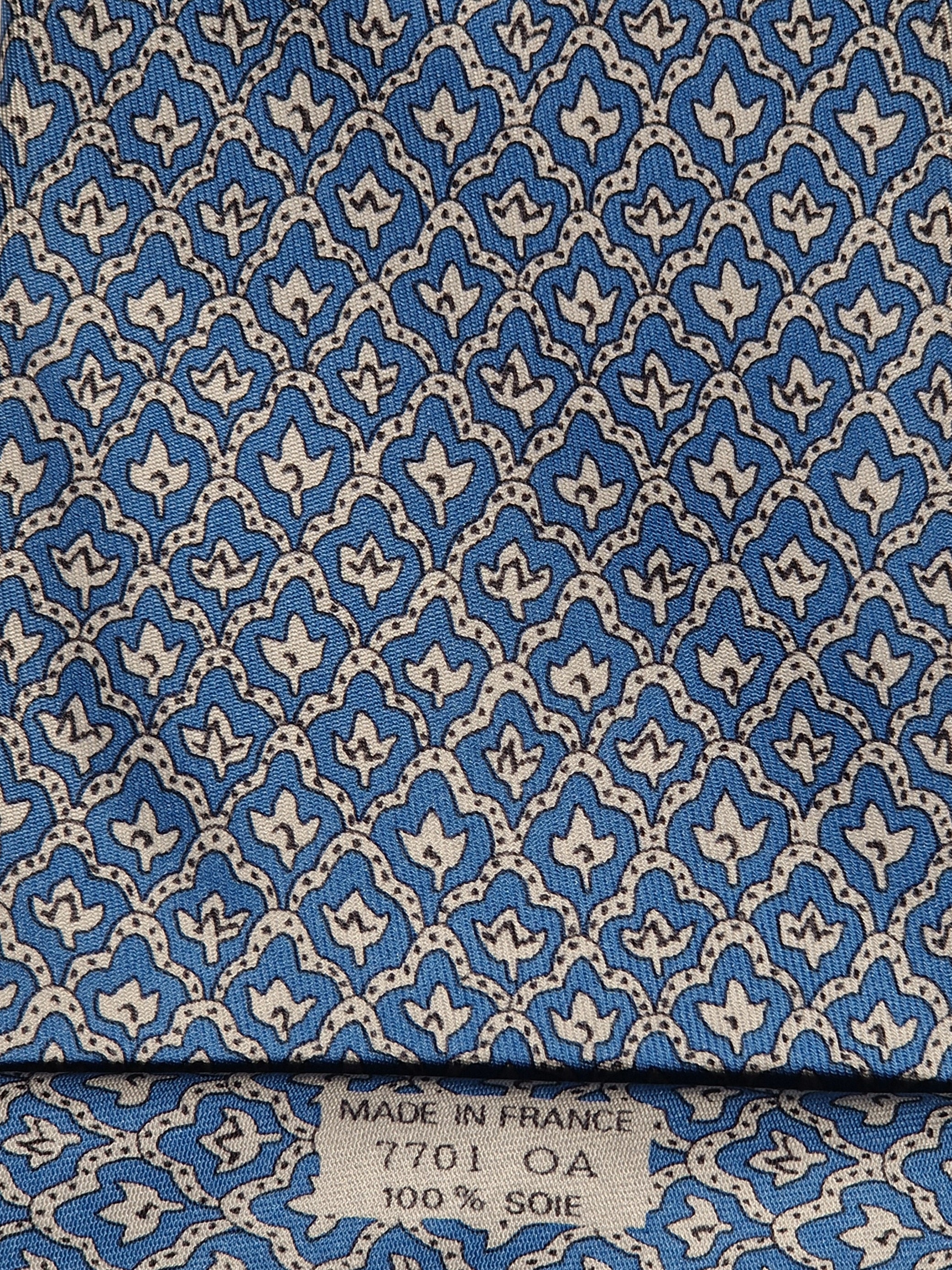 Hermès silk tie blue flower pattern 7701 OA