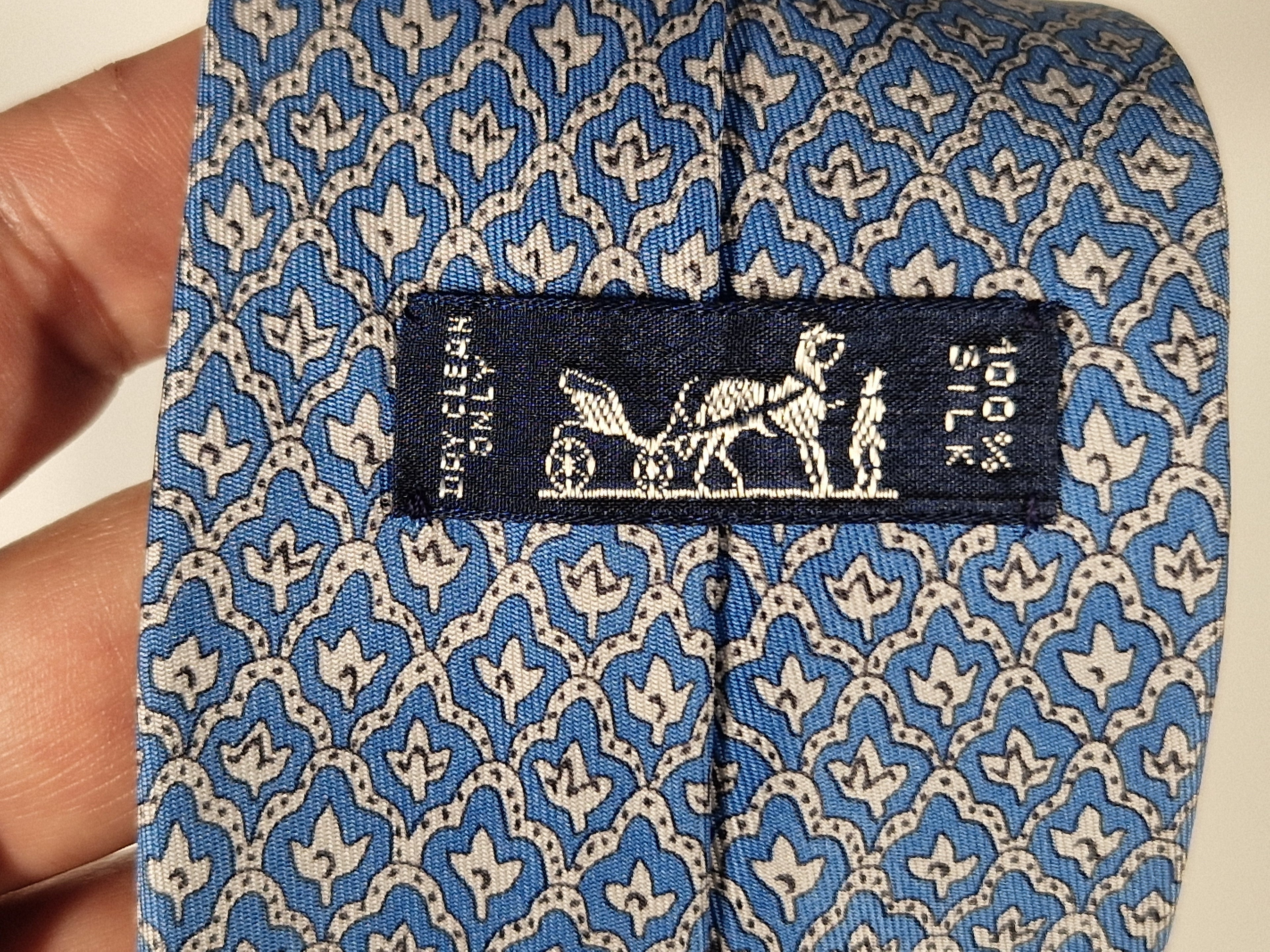 Hermès silk tie blue flower pattern 7701 OA