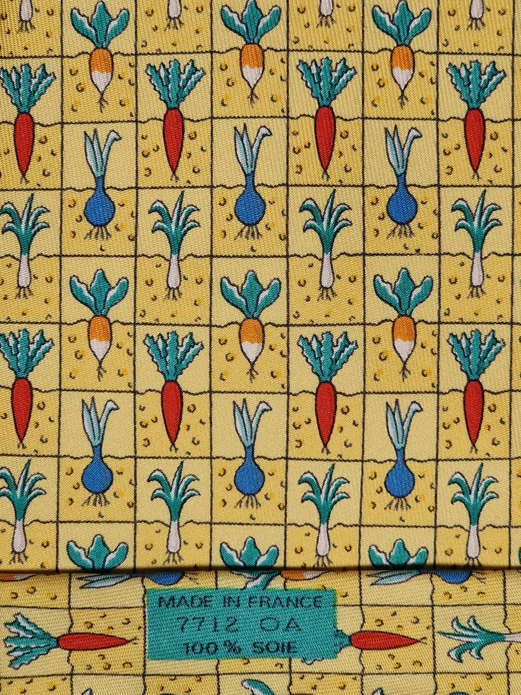 Hermès silk tie yellow root vegetable pattern 7712 OA