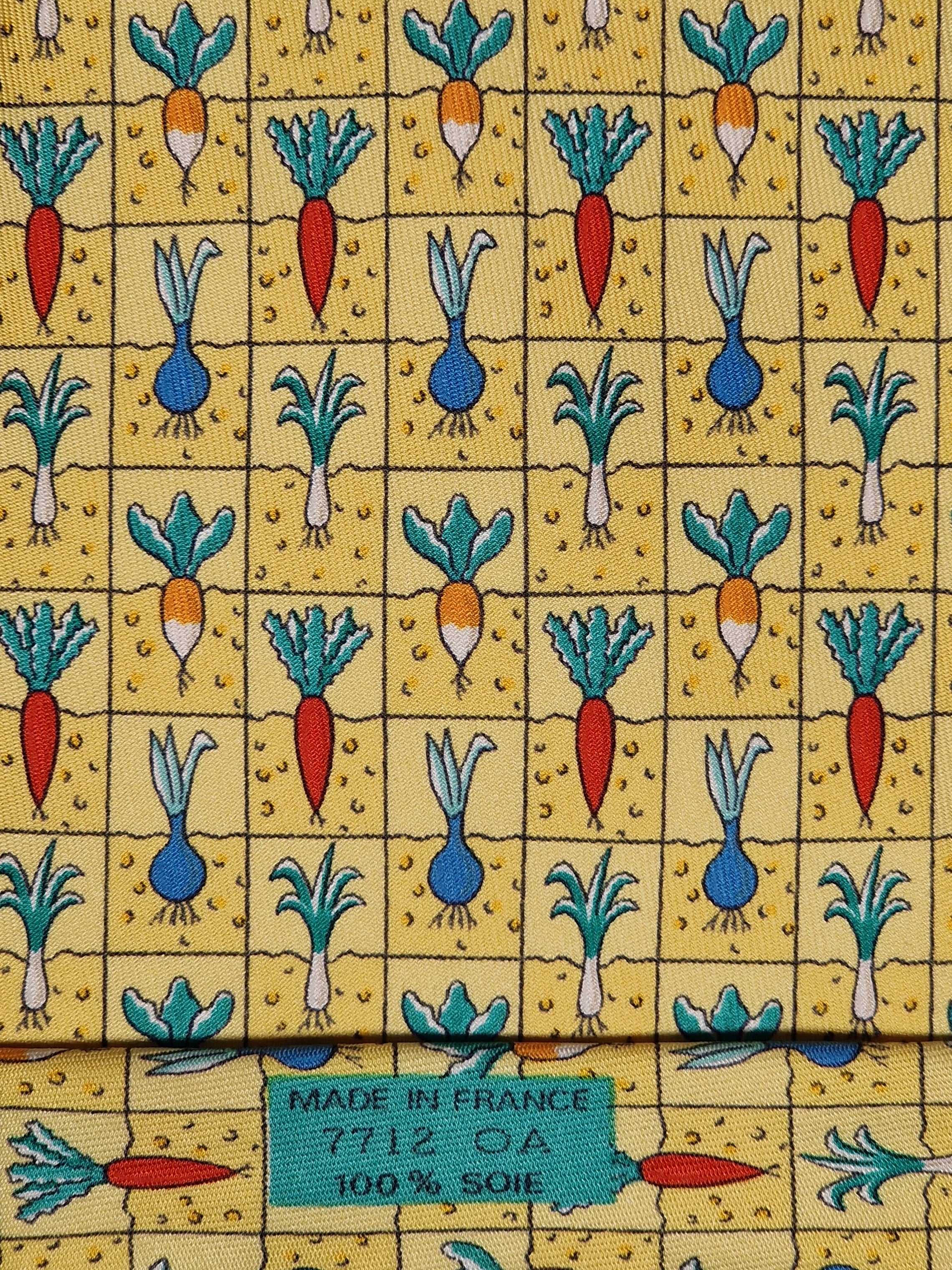 Hermès silk tie yellow root vegetable pattern 7712 OA